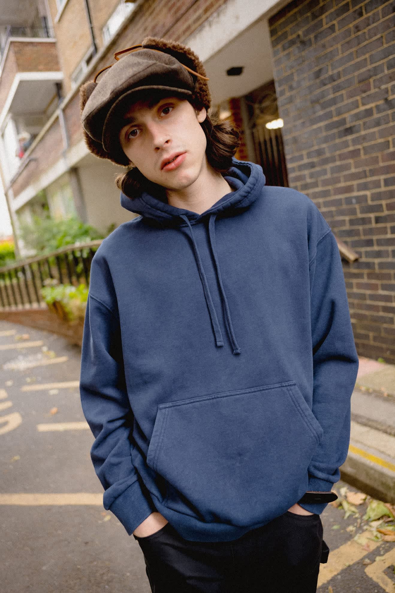 brixton-baseline-hood-fleece-washed-navy-vintage-wash image 2