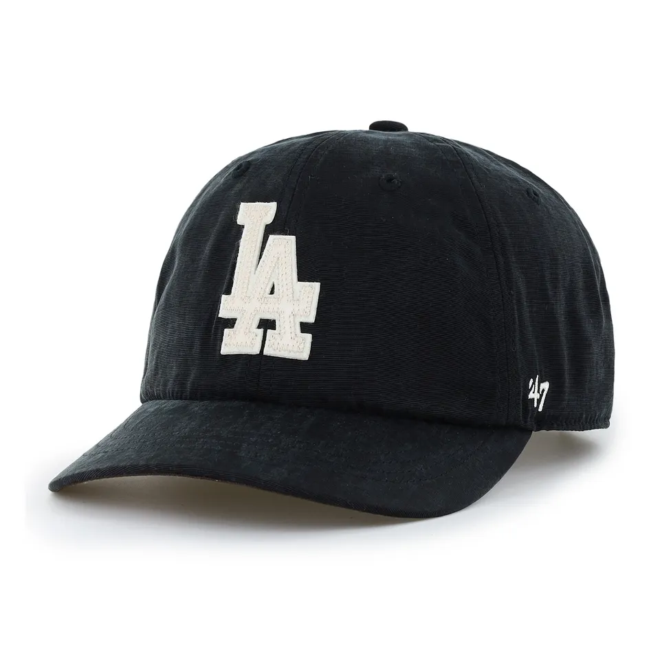 47-clean-up-dodgers-short-visor-dad-cap-schwarz-lederriemen image 1