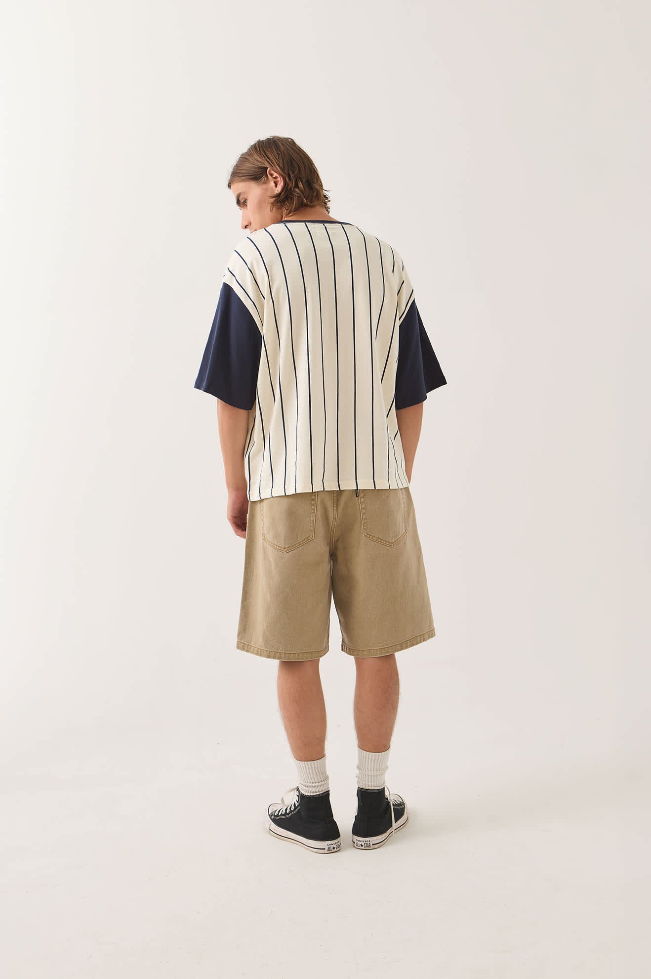 brixton-boxy-baseball-langarmshirt-off-white-stripe-washed-navy image 4