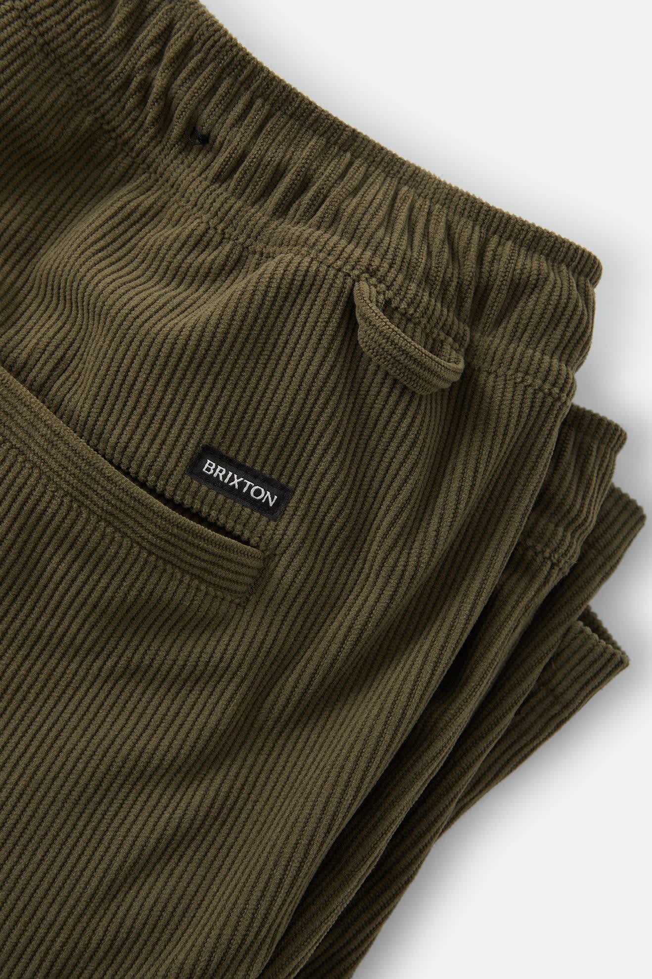 brixton-everyday-cord-shorts-dunkeloliv-kord image 7