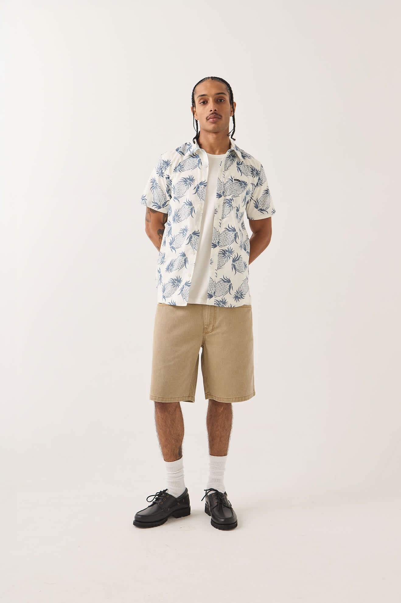 brixton-relaxed-short-herren-khaki-washed-british-khaki image 2