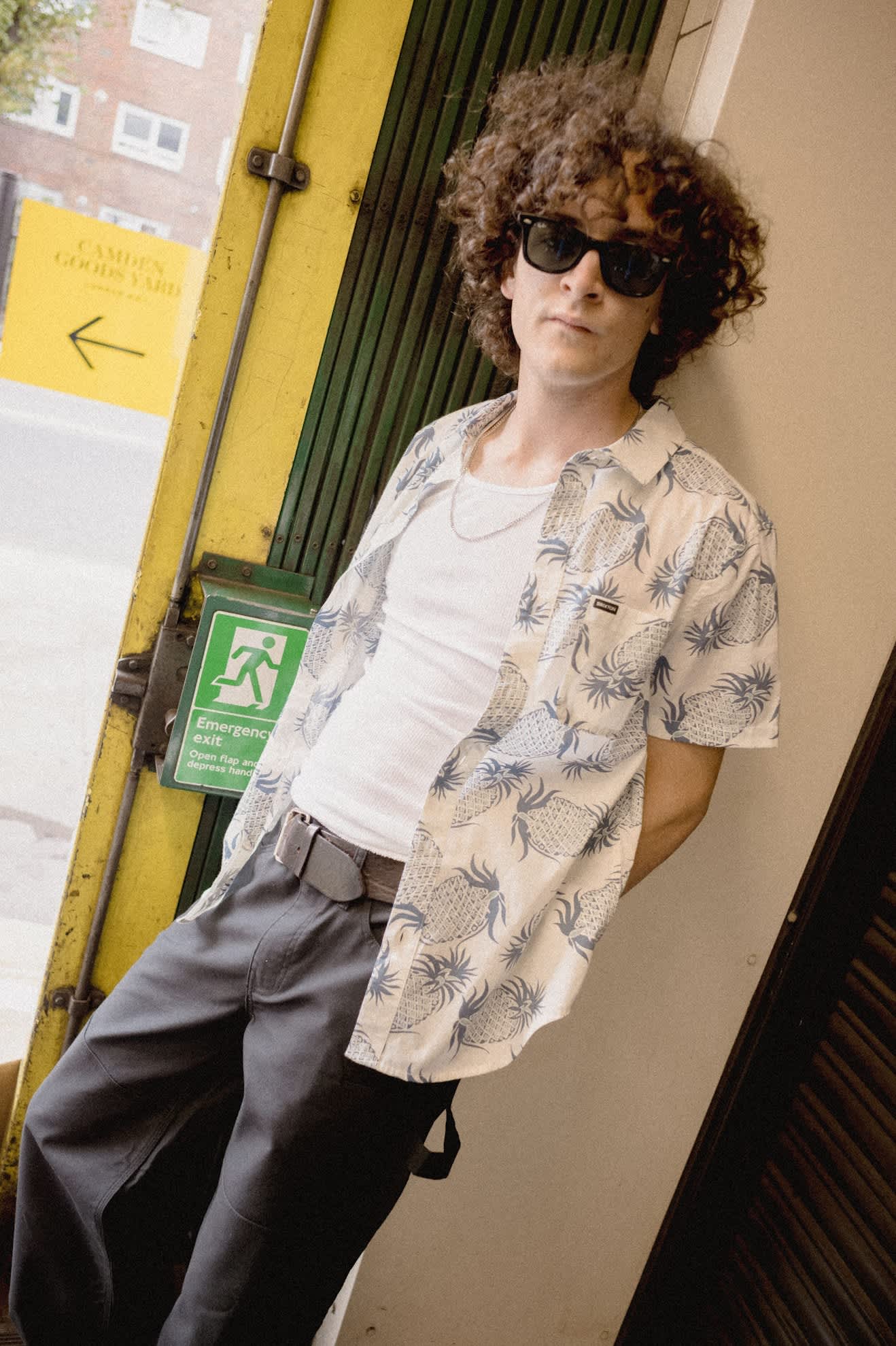 brixton-charter-print-shirt-off-white-pineapple-kurzarmhemd image 7