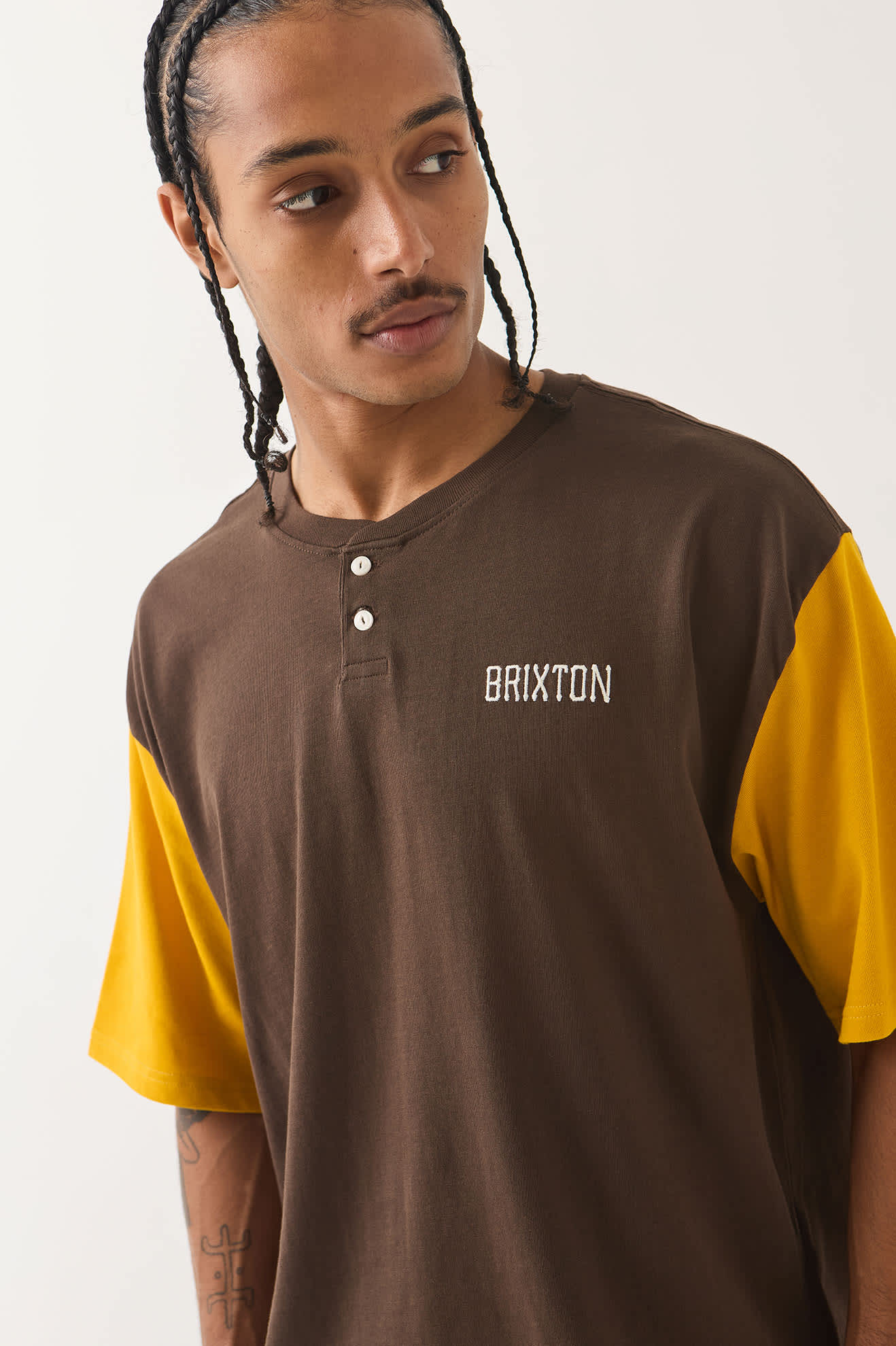 brixton-boxy-baseball-t-shirt-walnut-brown-golden-hour image 3