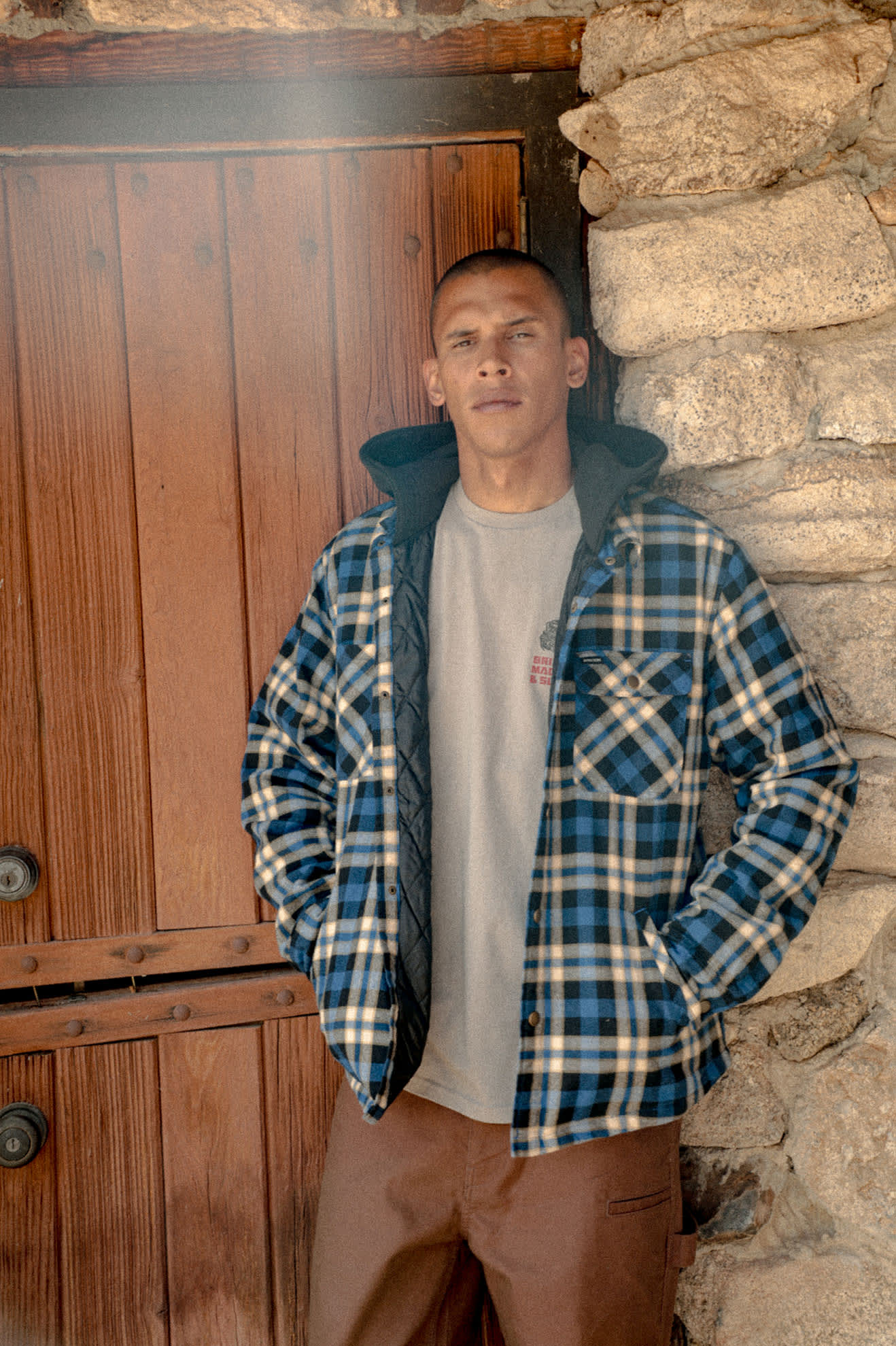 brixton-bowery-quilted-hooded-flannel-navy-cream image 2