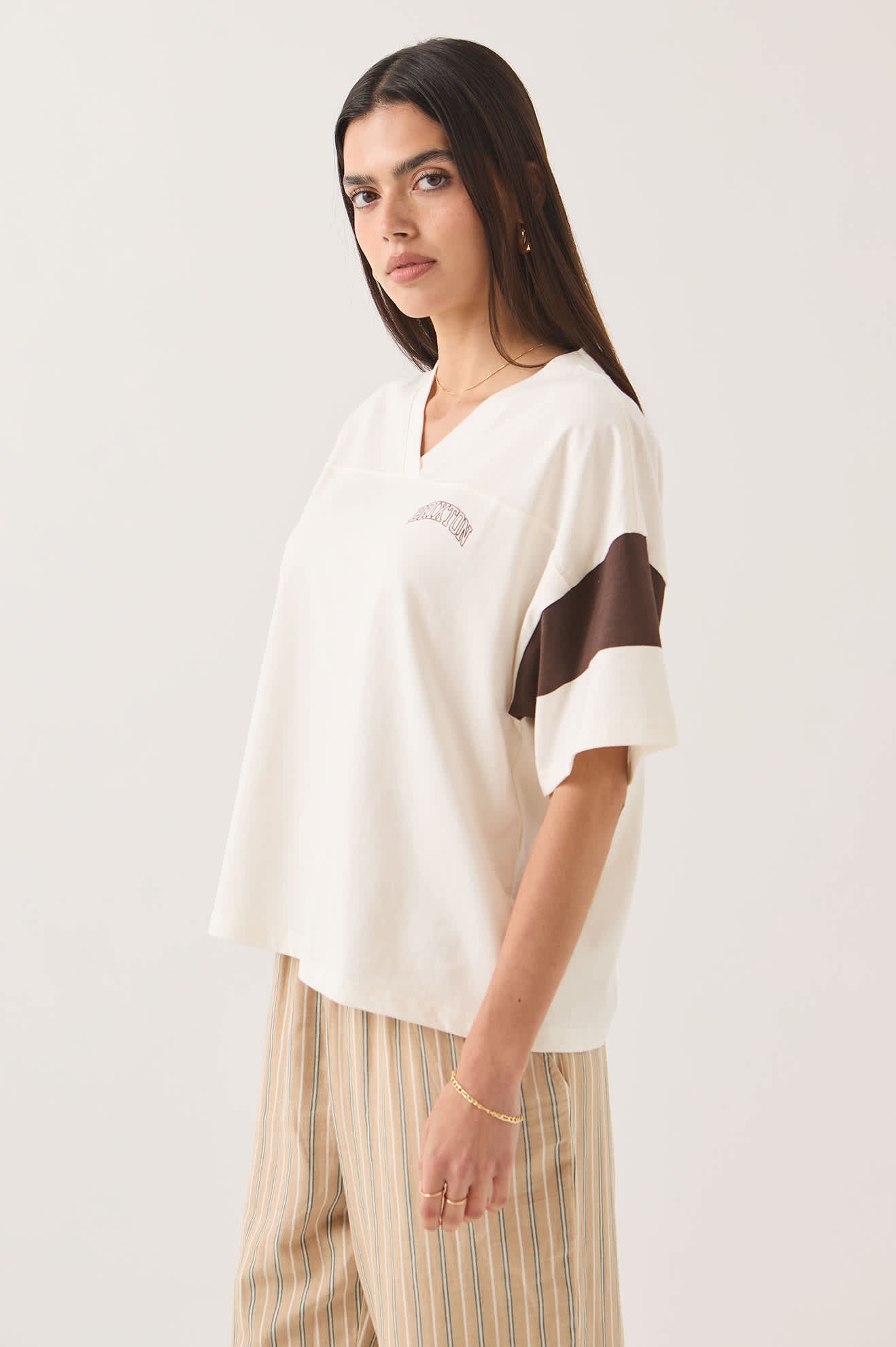 brixton-boxy-cropped-football-t-shirt-off-white-jersey image 3