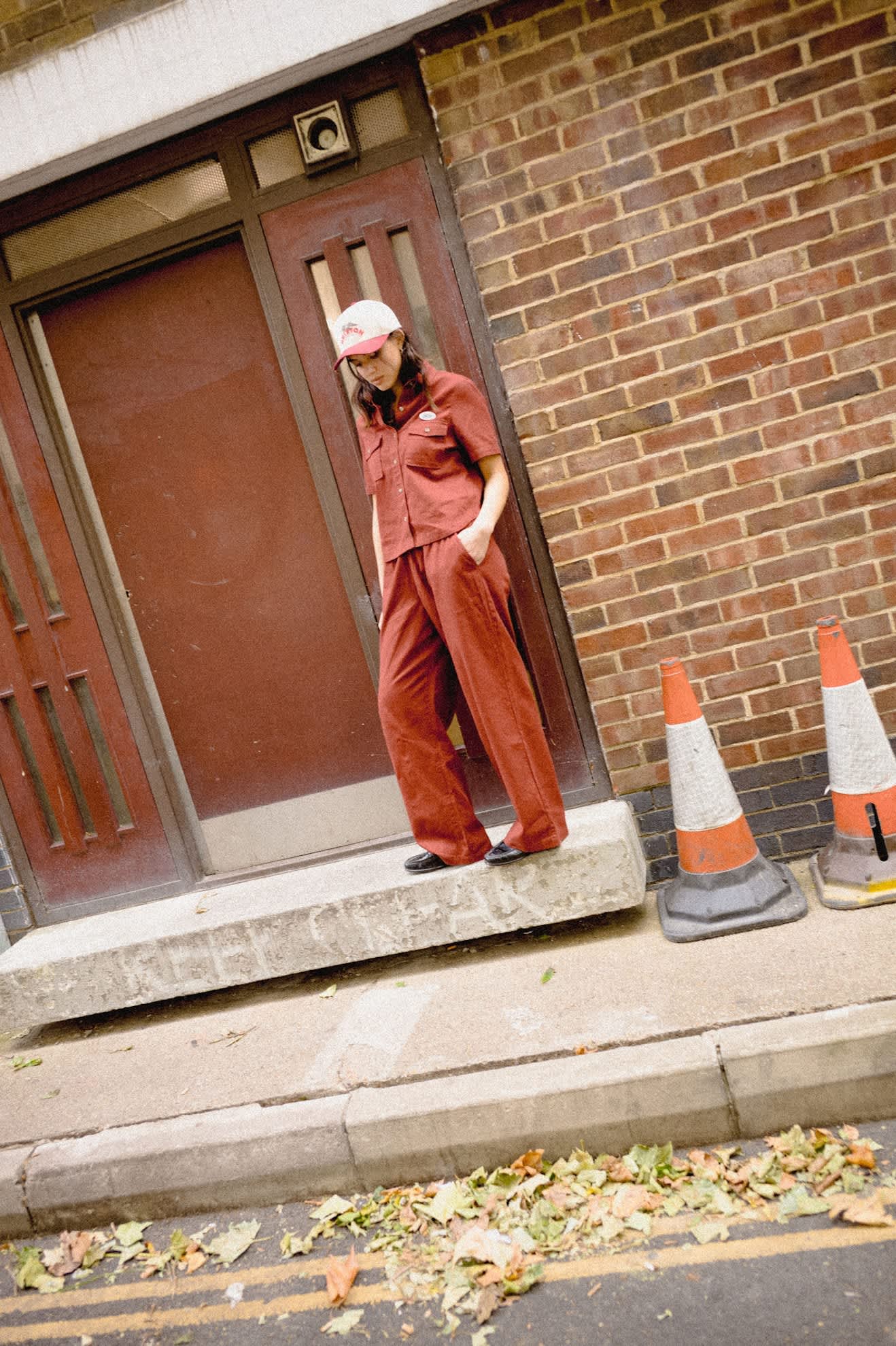 brixton-lounge-pant-hose-dark-brick-baumwolle image 7