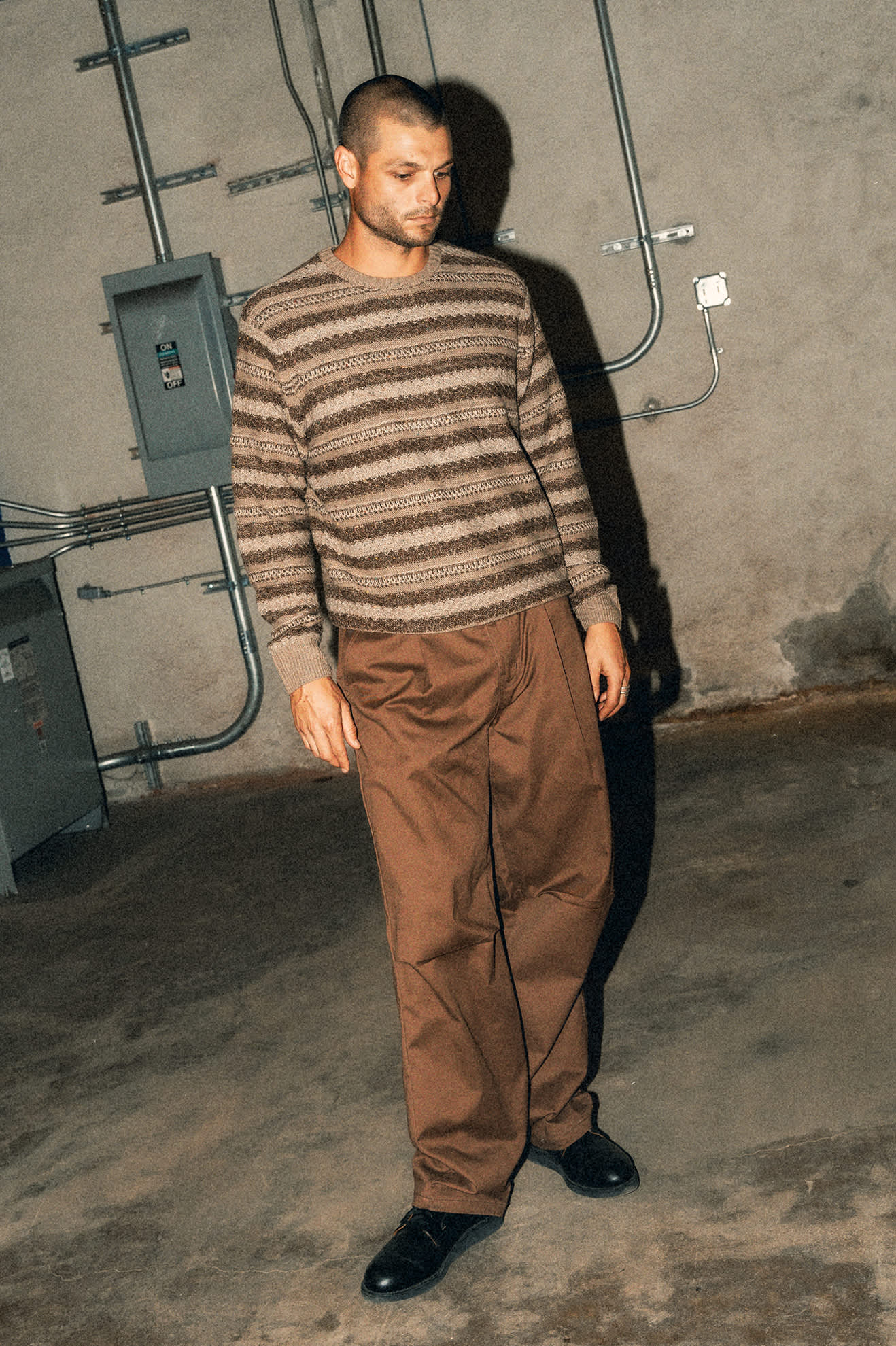 brixton-midnight-crew-sweater-multi-neutral-stripe-pulli image 2