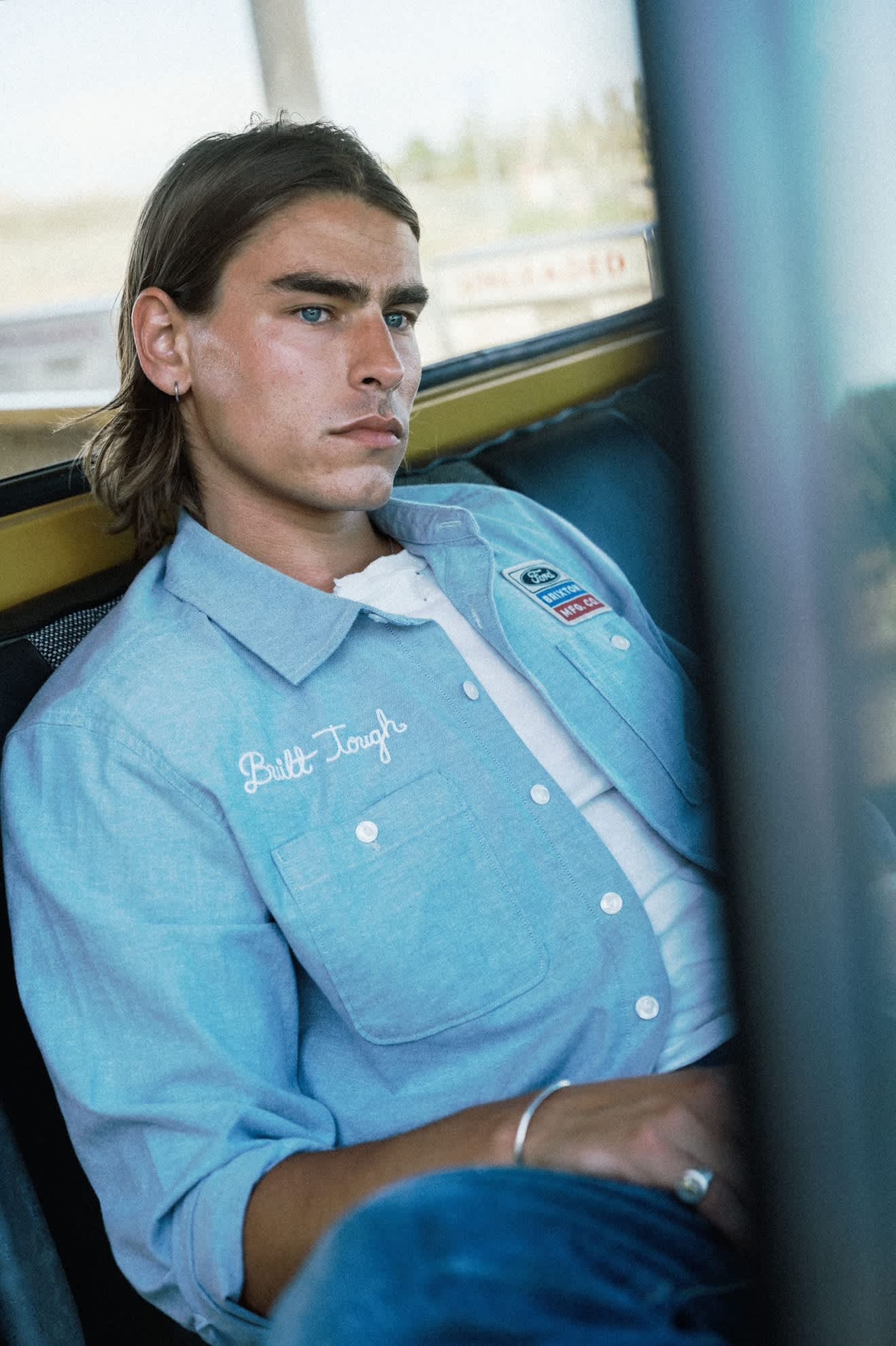 brixton-ford-workshirt-blue-chambray-button-up-stretch image 4