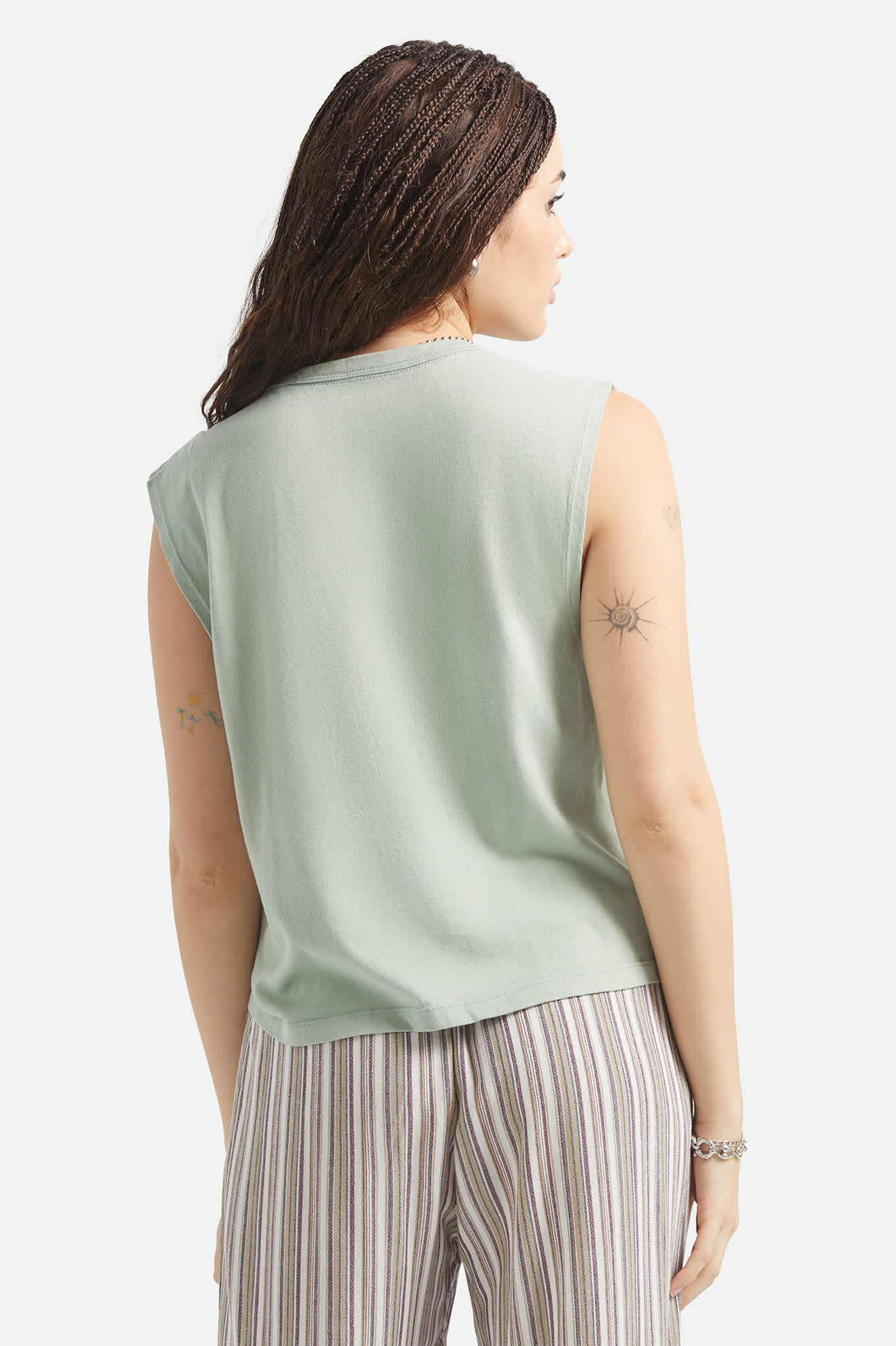 brixton-ranch-muscle-tank-top-sage-green-cropped image 4