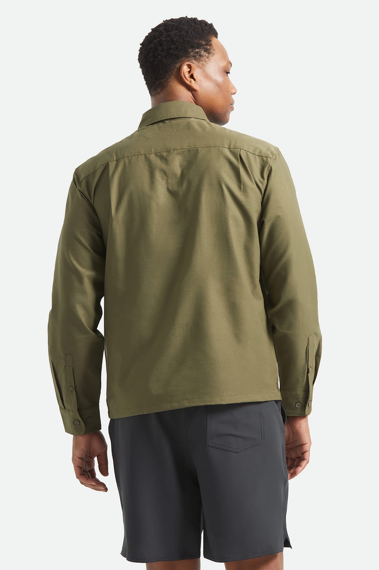 brixton-journey-lightweight-hemd-langarm-dark-olive-polyester image 4