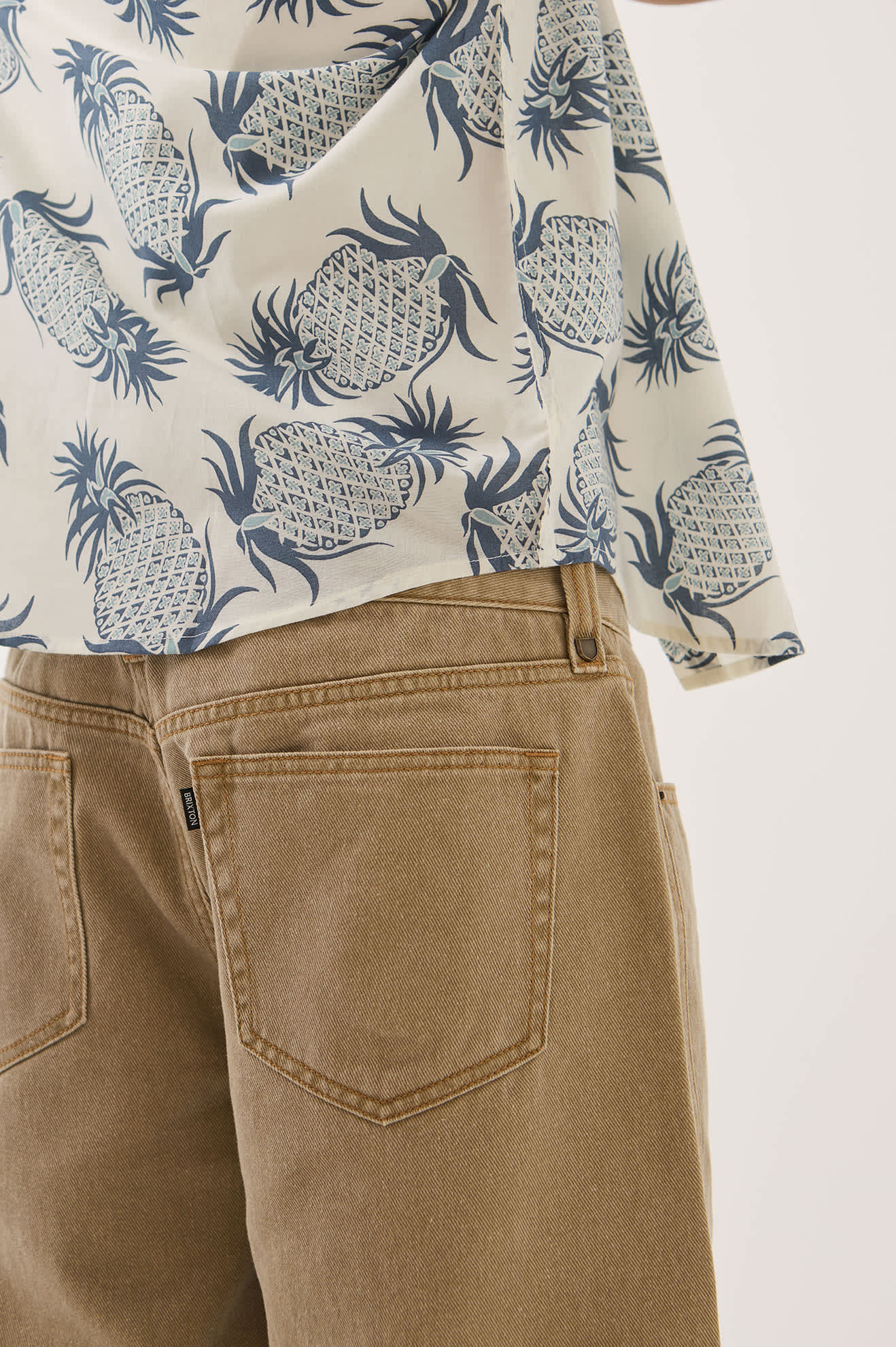 brixton-relaxed-short-herren-khaki-washed-british-khaki image 5