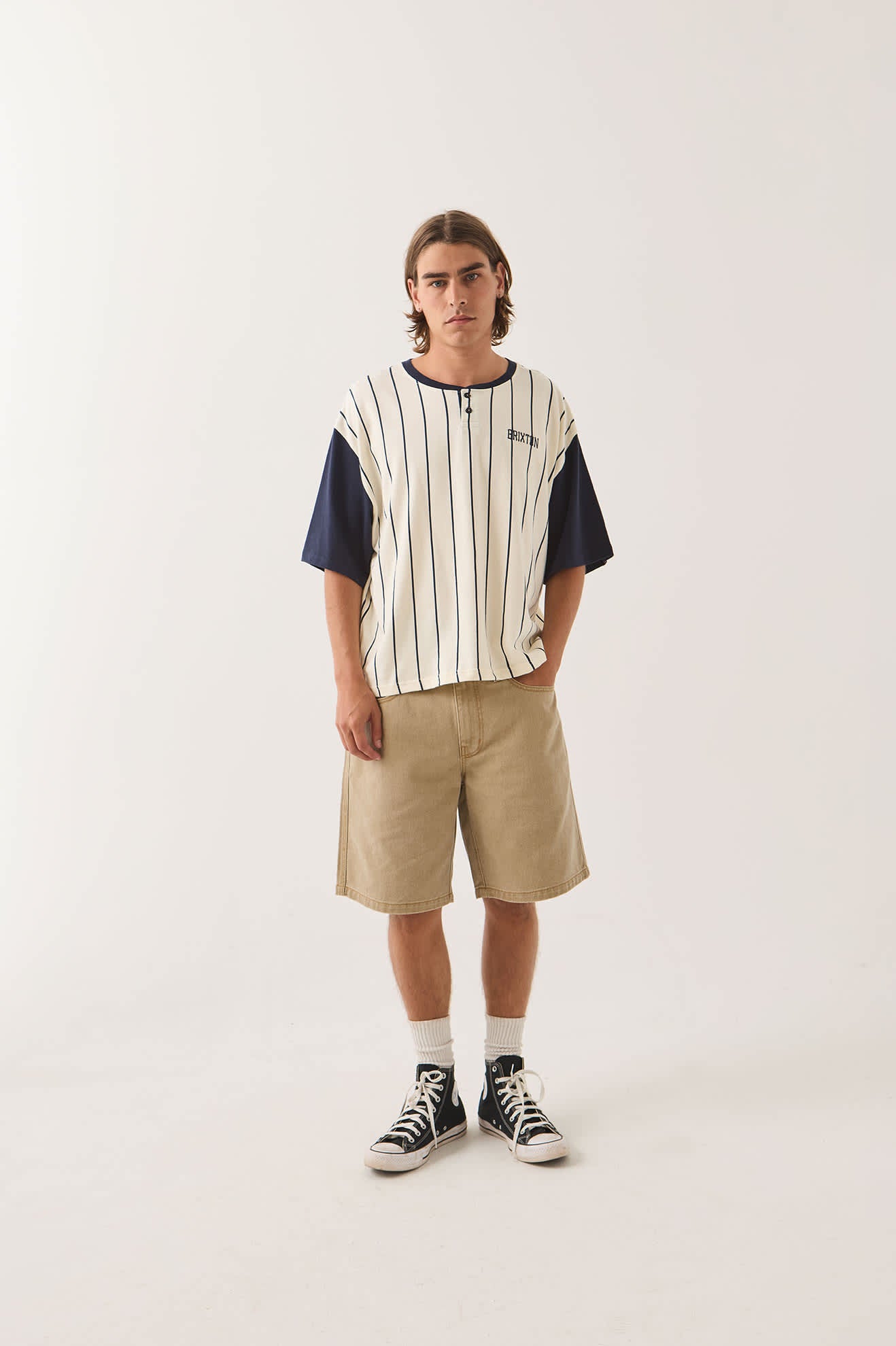 brixton-boxy-baseball-langarmshirt-off-white-stripe-washed-navy image 2