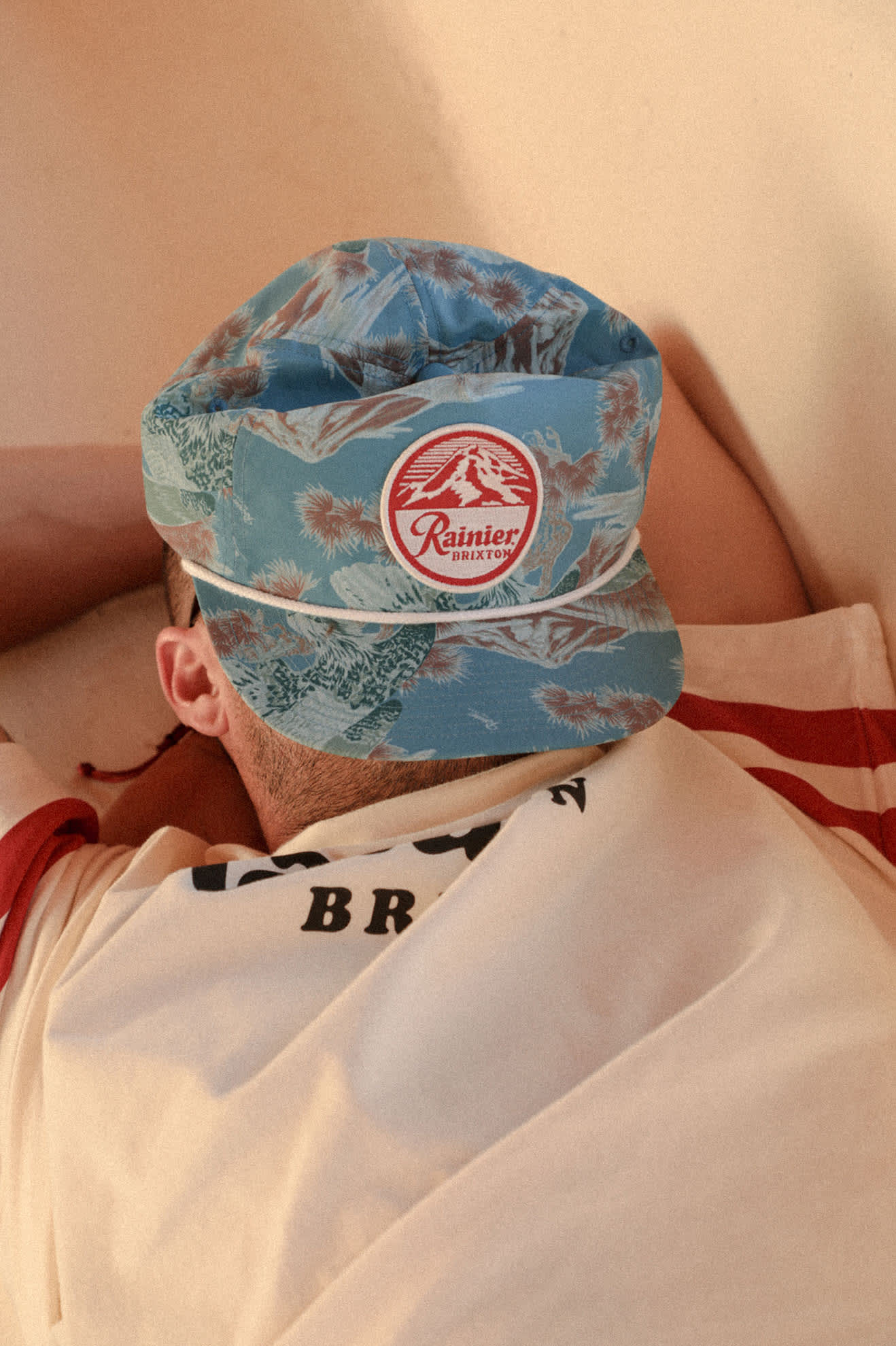 brixton-rainier-snapback-trucker-cap-blau-allover-print image 4