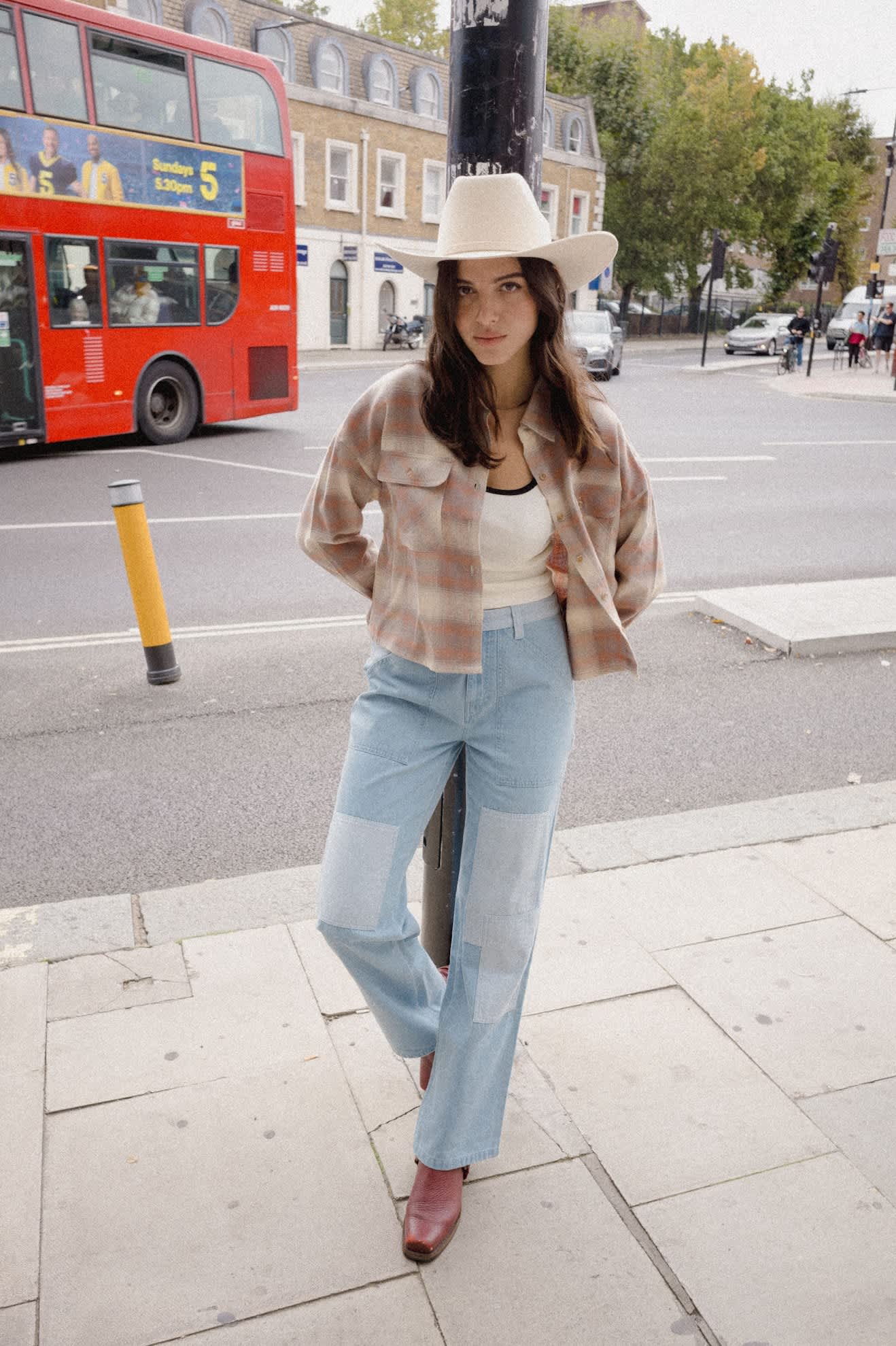 brixton-bowery-crop-overshirt-damen-beige-karo image 5