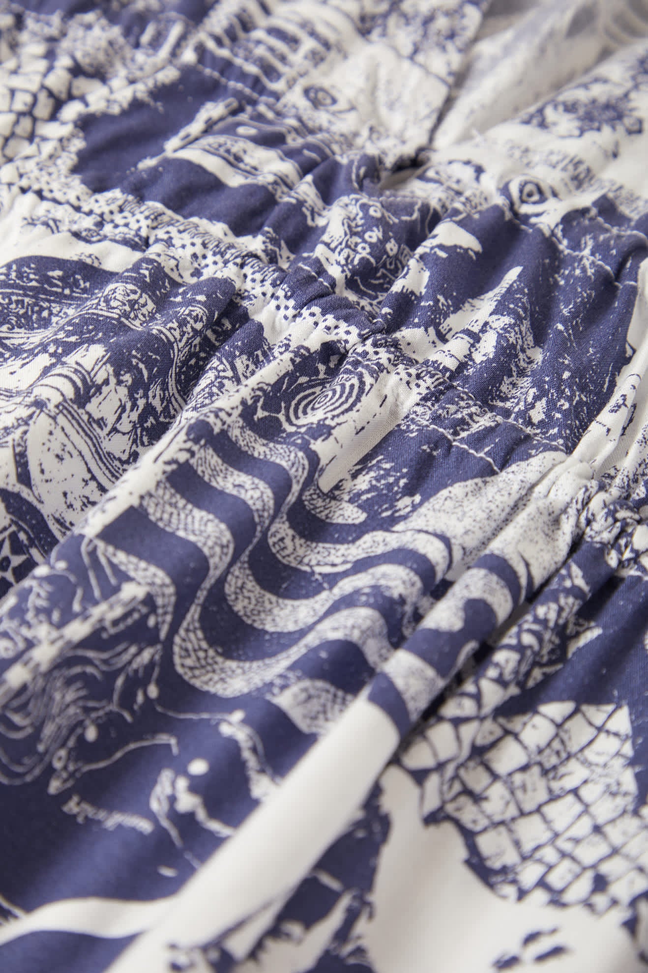 brixton-bells-kleid-navy-white-collage-viskose image 7