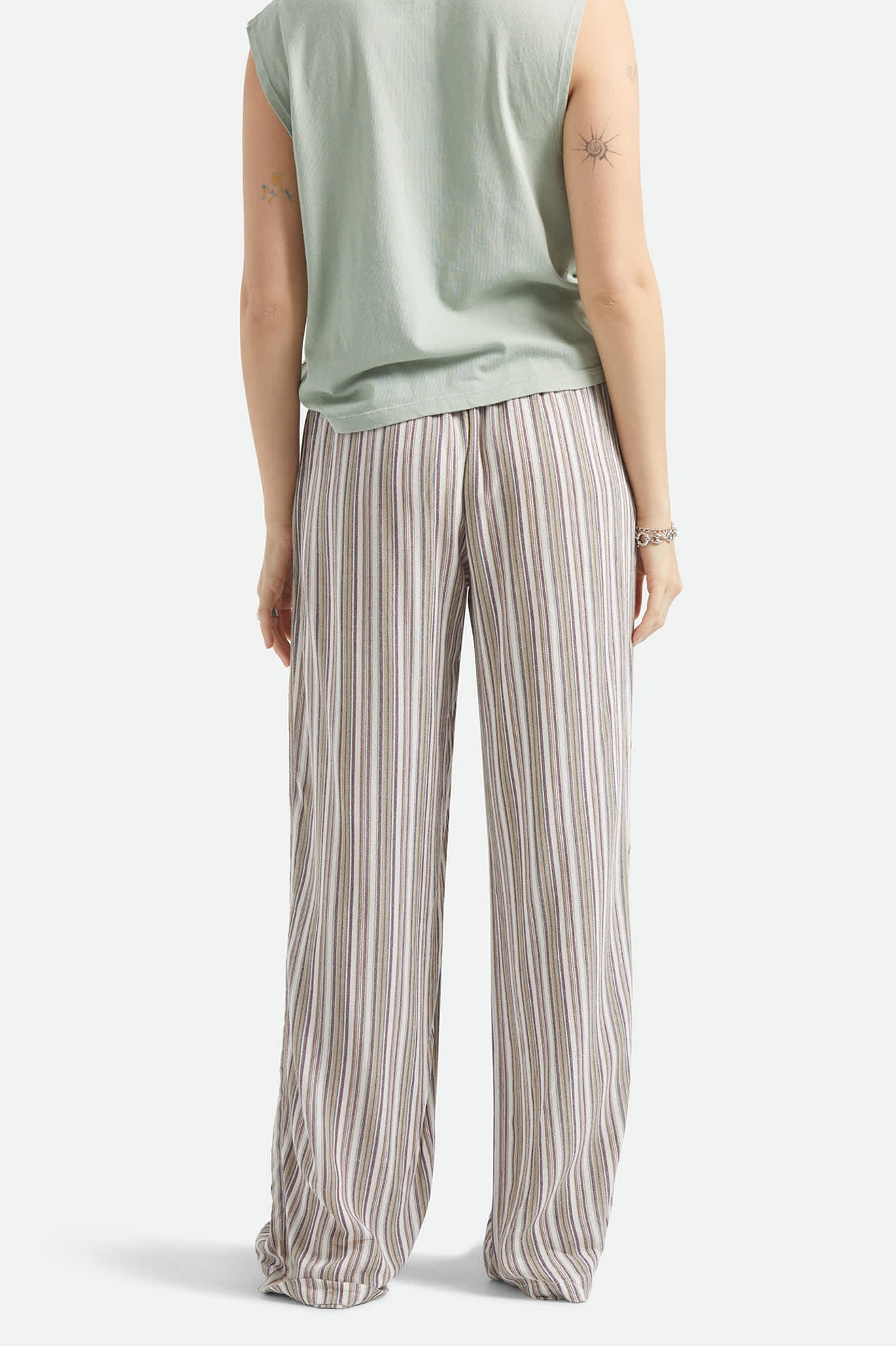brixton-alley-lounge-pant-worn-in-robust-red-stripe-viskose image 4