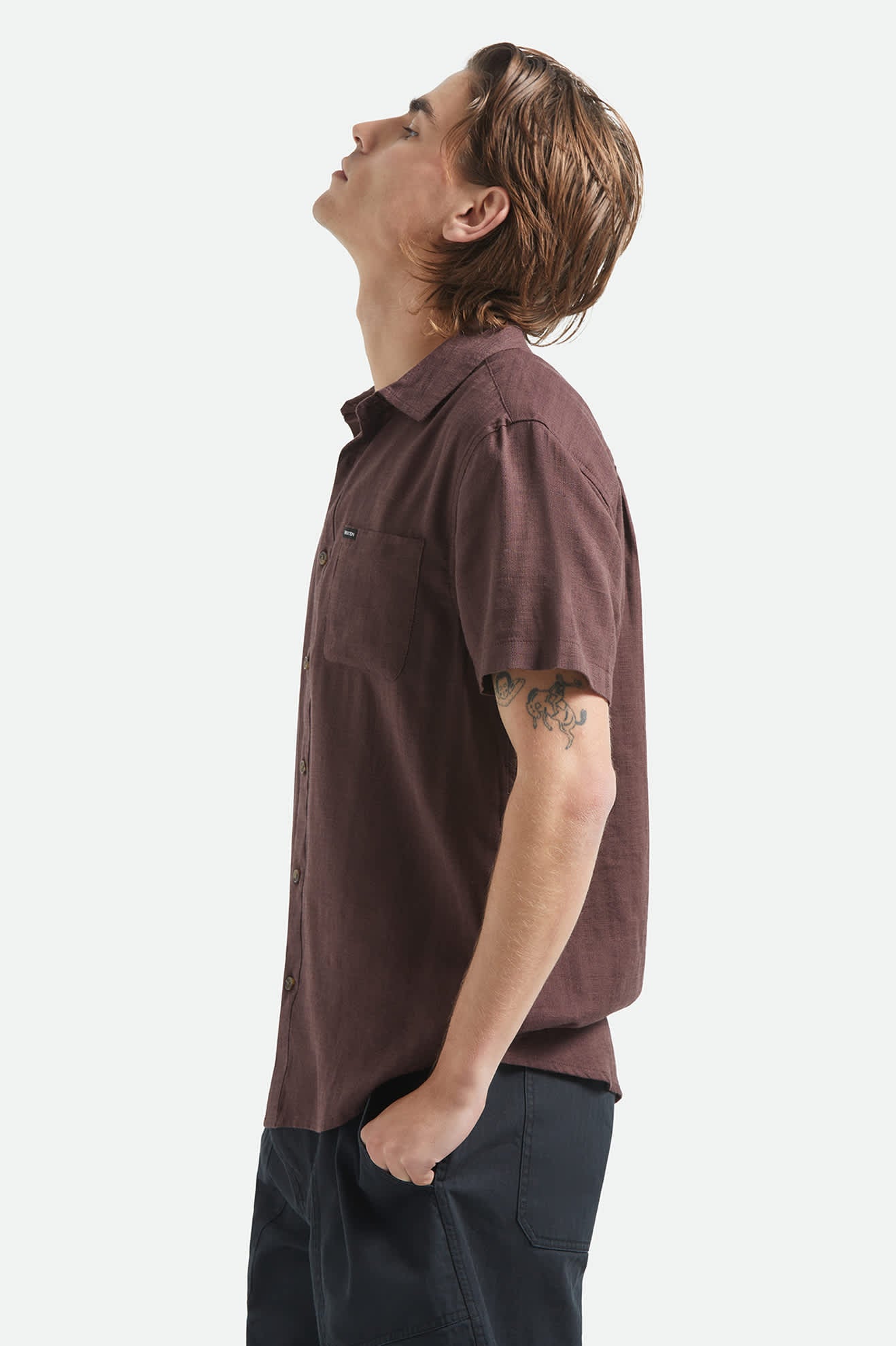 brixton-charter-slub-hemd-chocolate-kurzarm image 3