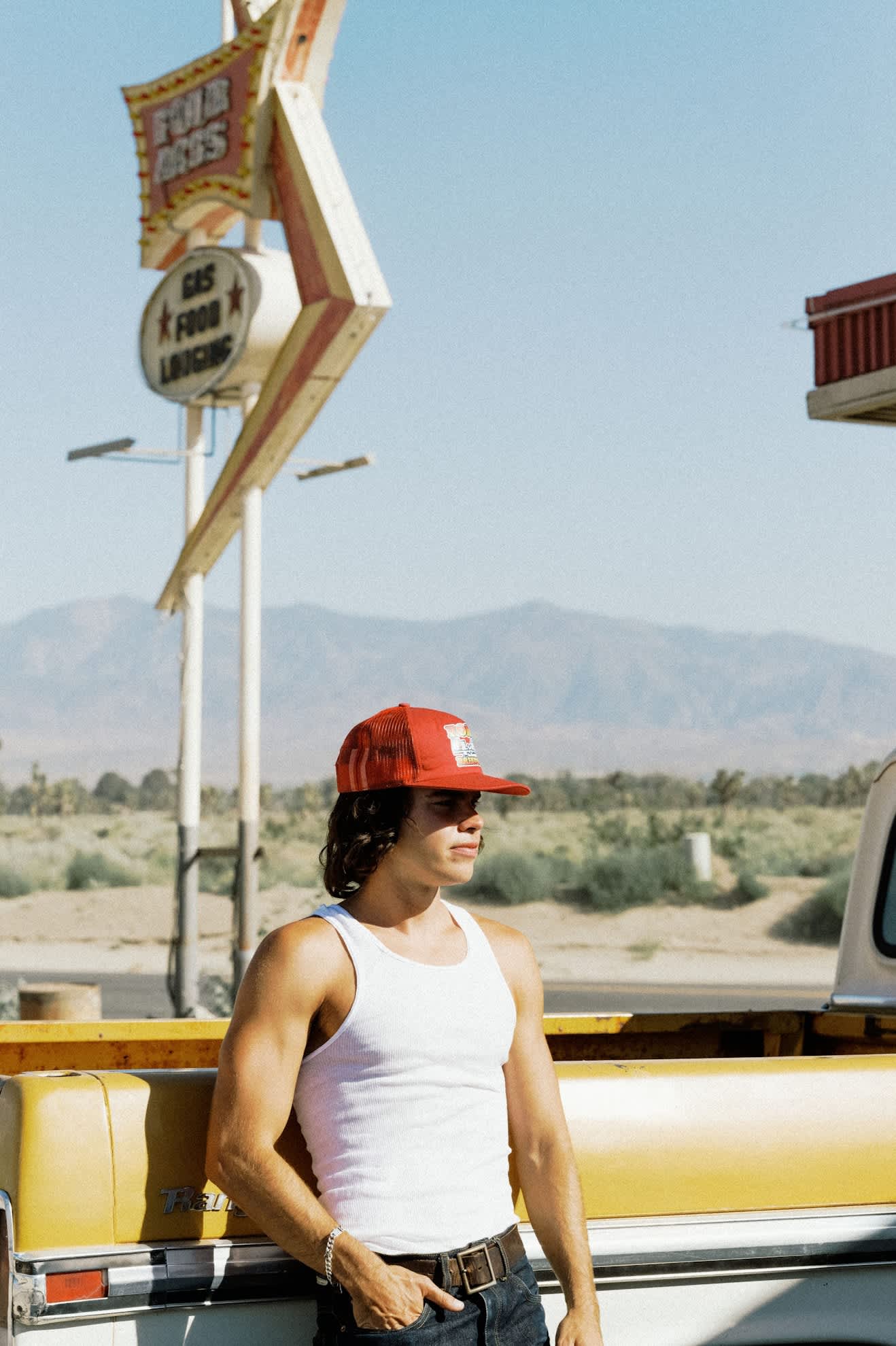 brixton-ford-4x4-chrome-trucker-cap-rangoon-red-verstellbar image 8