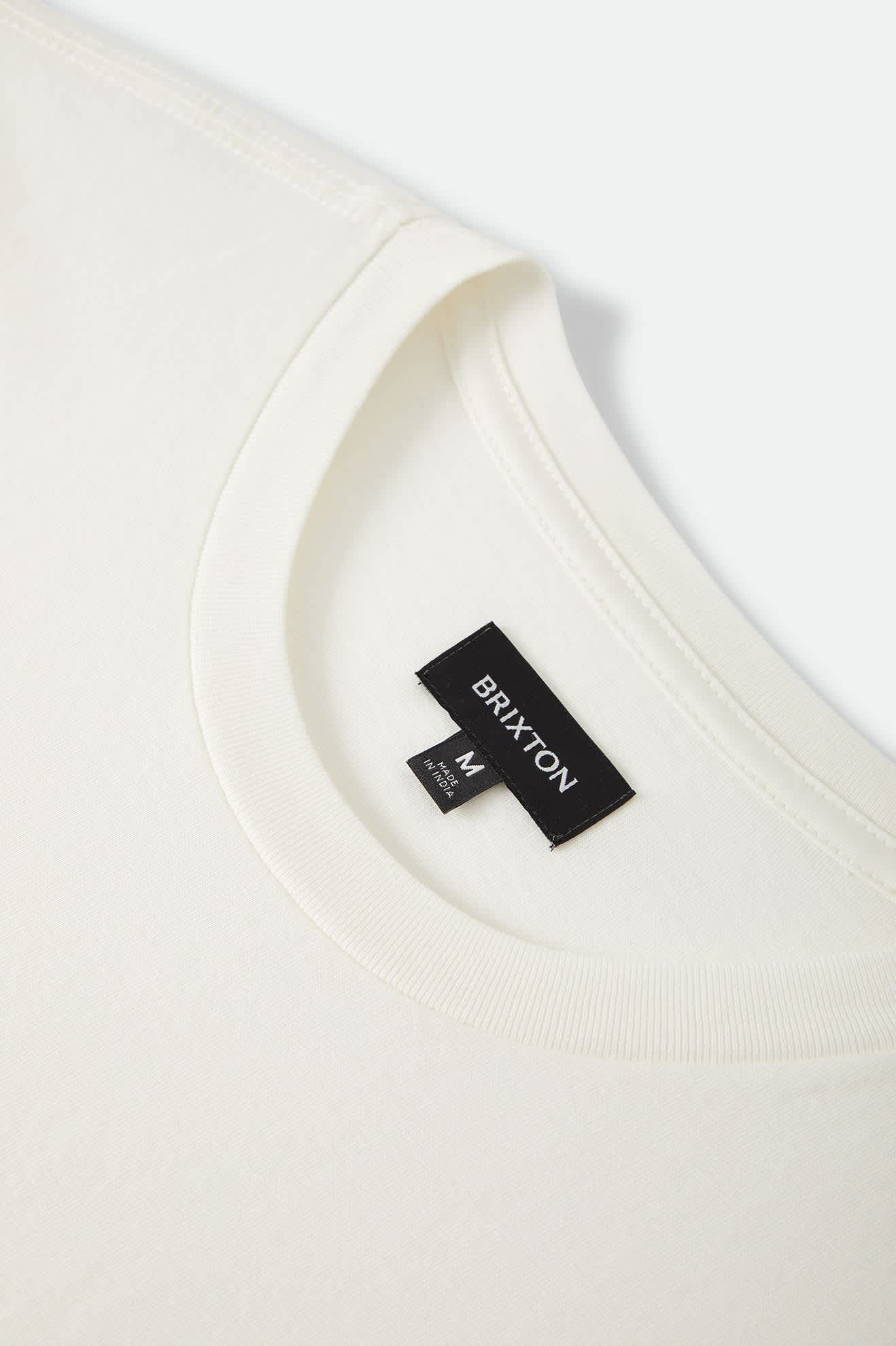 brixton-baseline-pocket-t-shirt-off-white-vintage-wash image 7