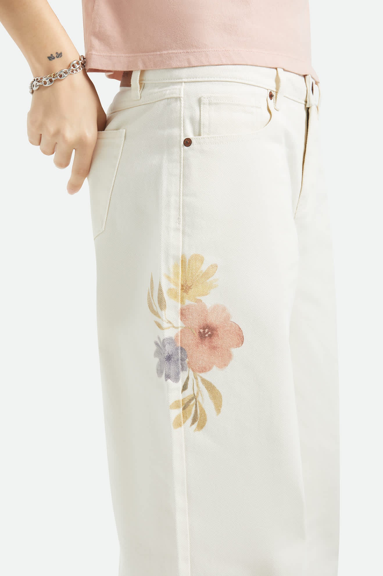 brixton-chloe-5-pocket-hose-off-white-floral-baumwolle image 7