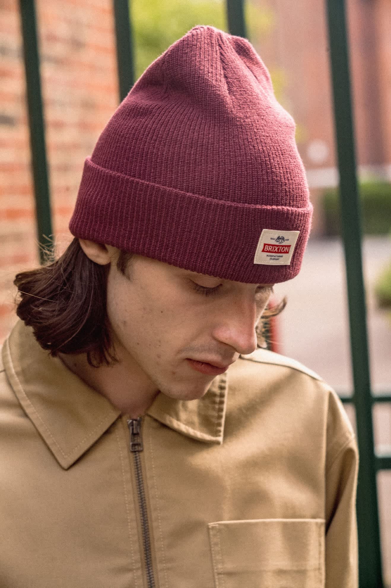 brixton-trademark-beanie-dark-brick-strickm-tze-recycelt image 4