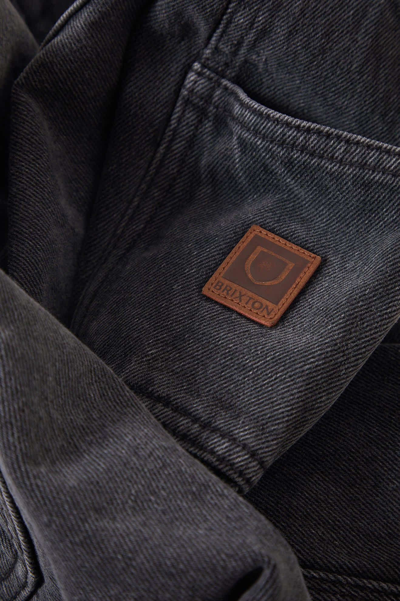 brixton-builders-carpenter-baggy-shorts-washed-black-denim image 3