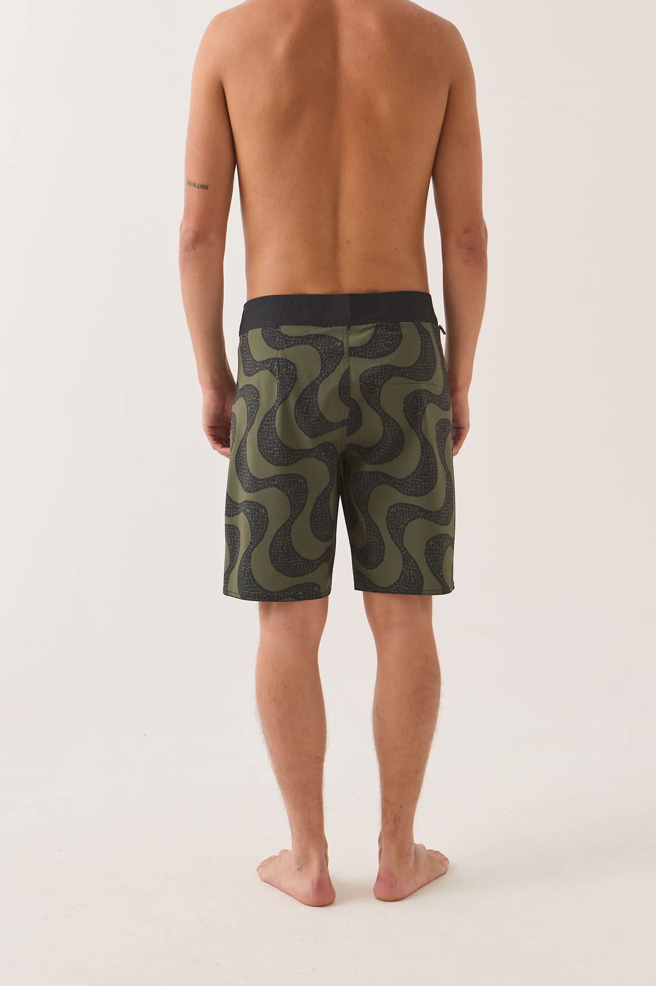 brixton-blitz-boardshort-19-dark-olive-badehose image 7