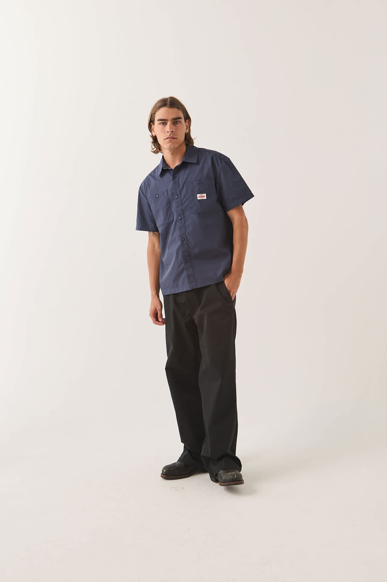 brixton-trademark-kurzarm-hemd-washed-navy-twill image 2