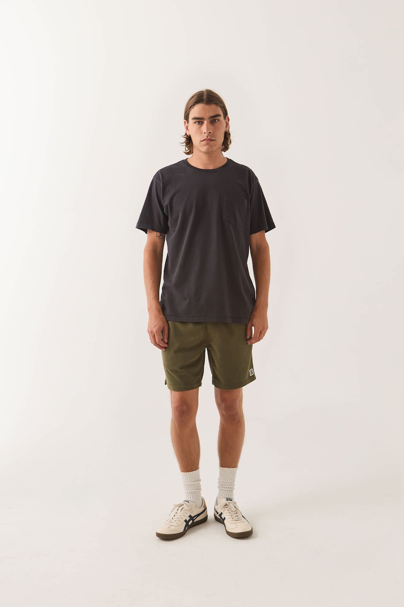 brixton-everyday-cord-shorts-dunkeloliv-kord image 2