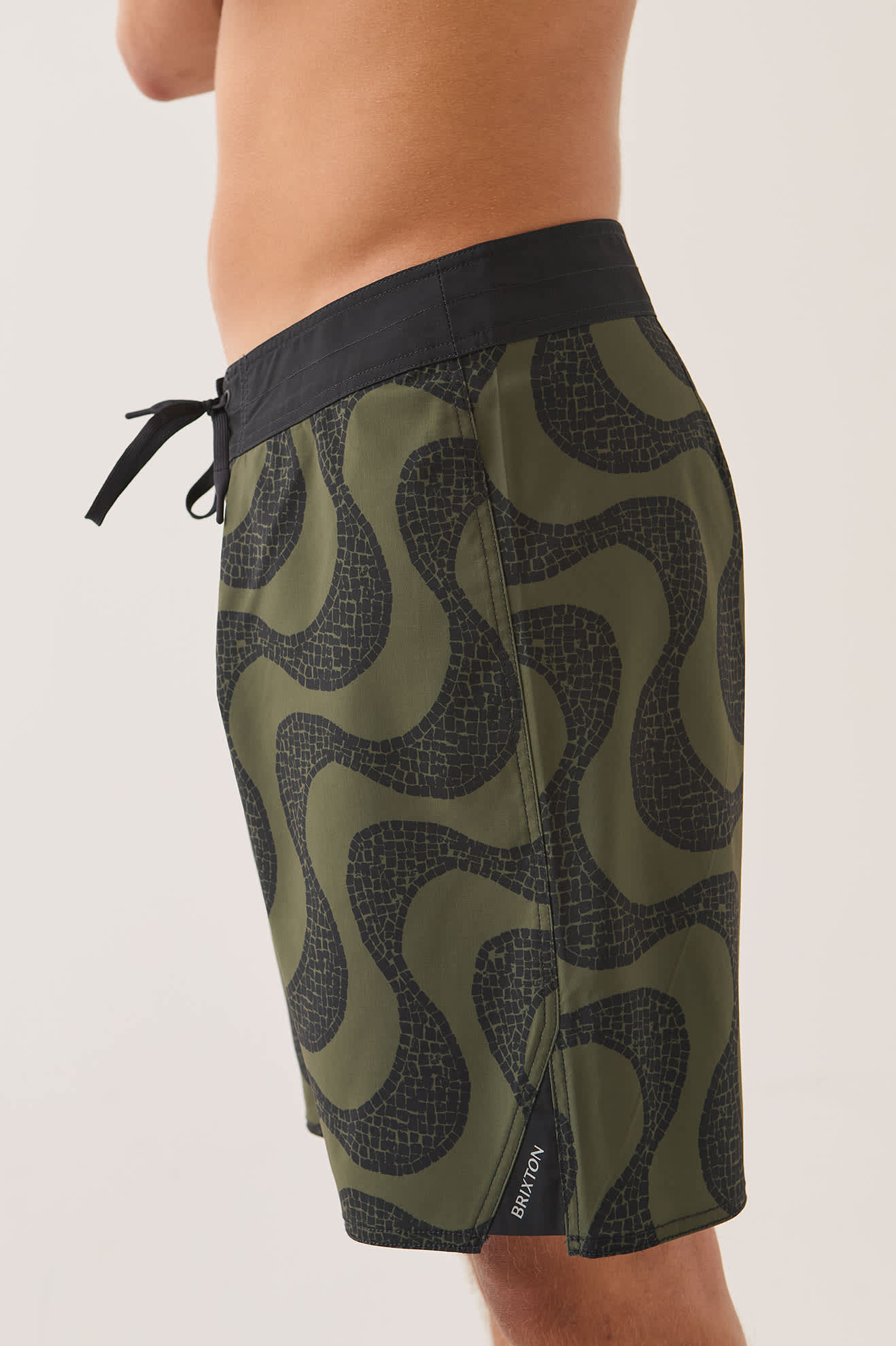 brixton-blitz-boardshort-19-dark-olive-badehose image 5