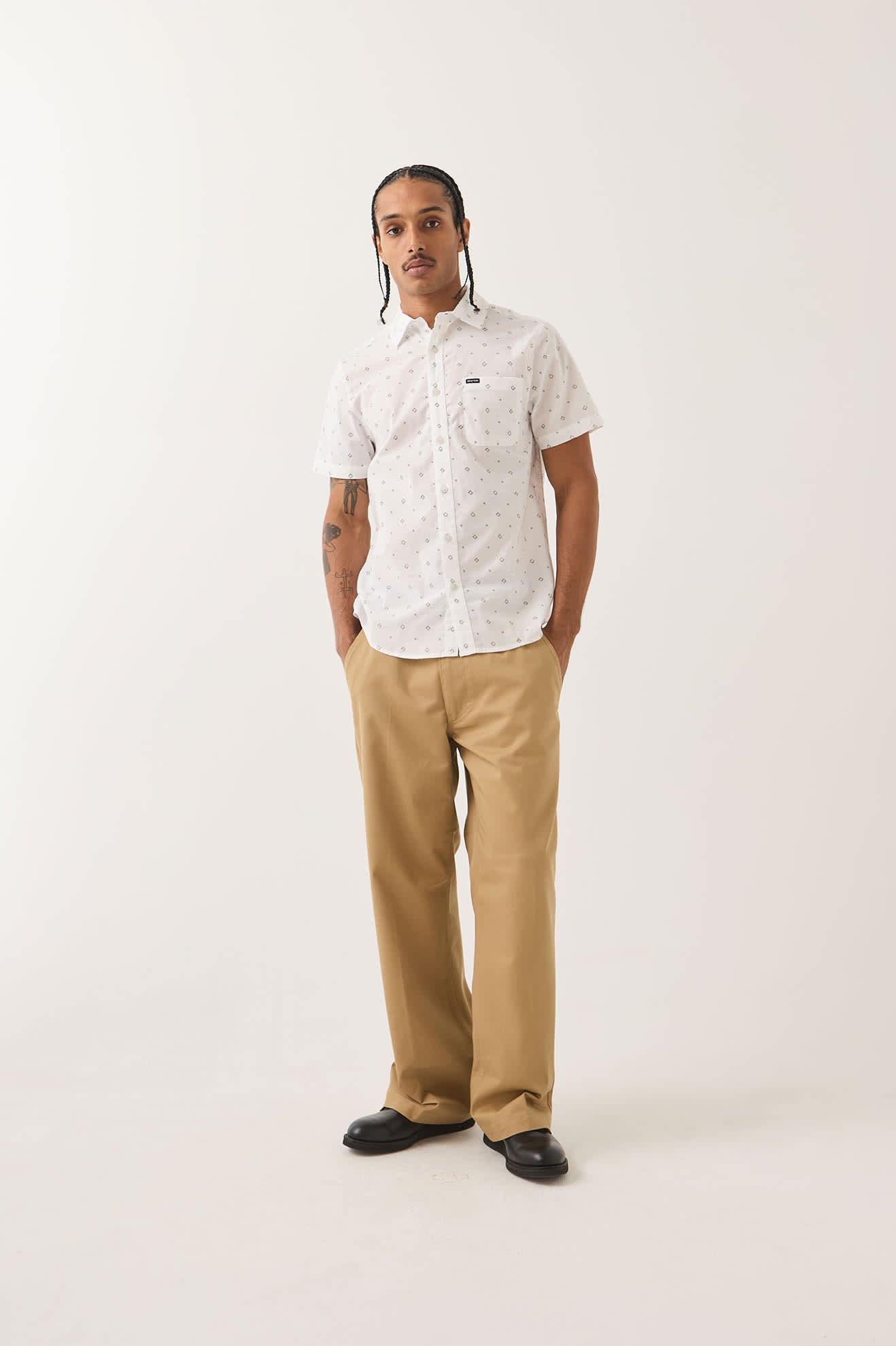 brixton-charter-print-shirt-kurzarm-white-geo-stretch image 2