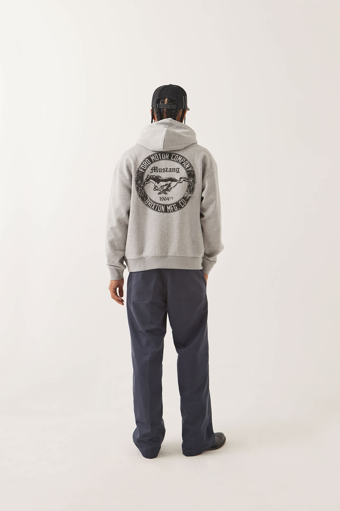 brixton-ford-mustang-hood-kapuzenpullover-grau-360gsm image 3
