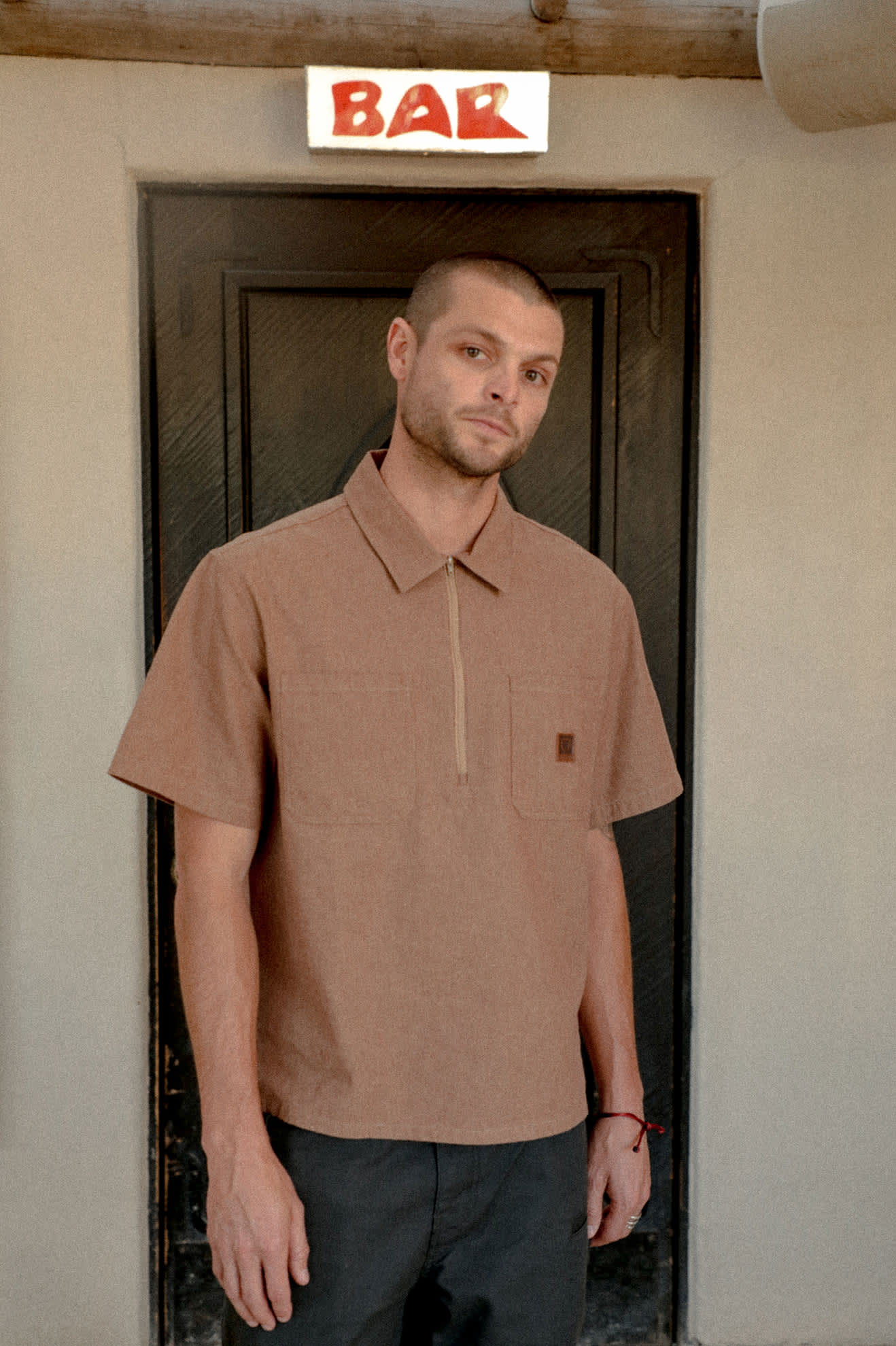 brixton-brakeman-kurzarmhemd-brown-tan-stripe-zip image 7