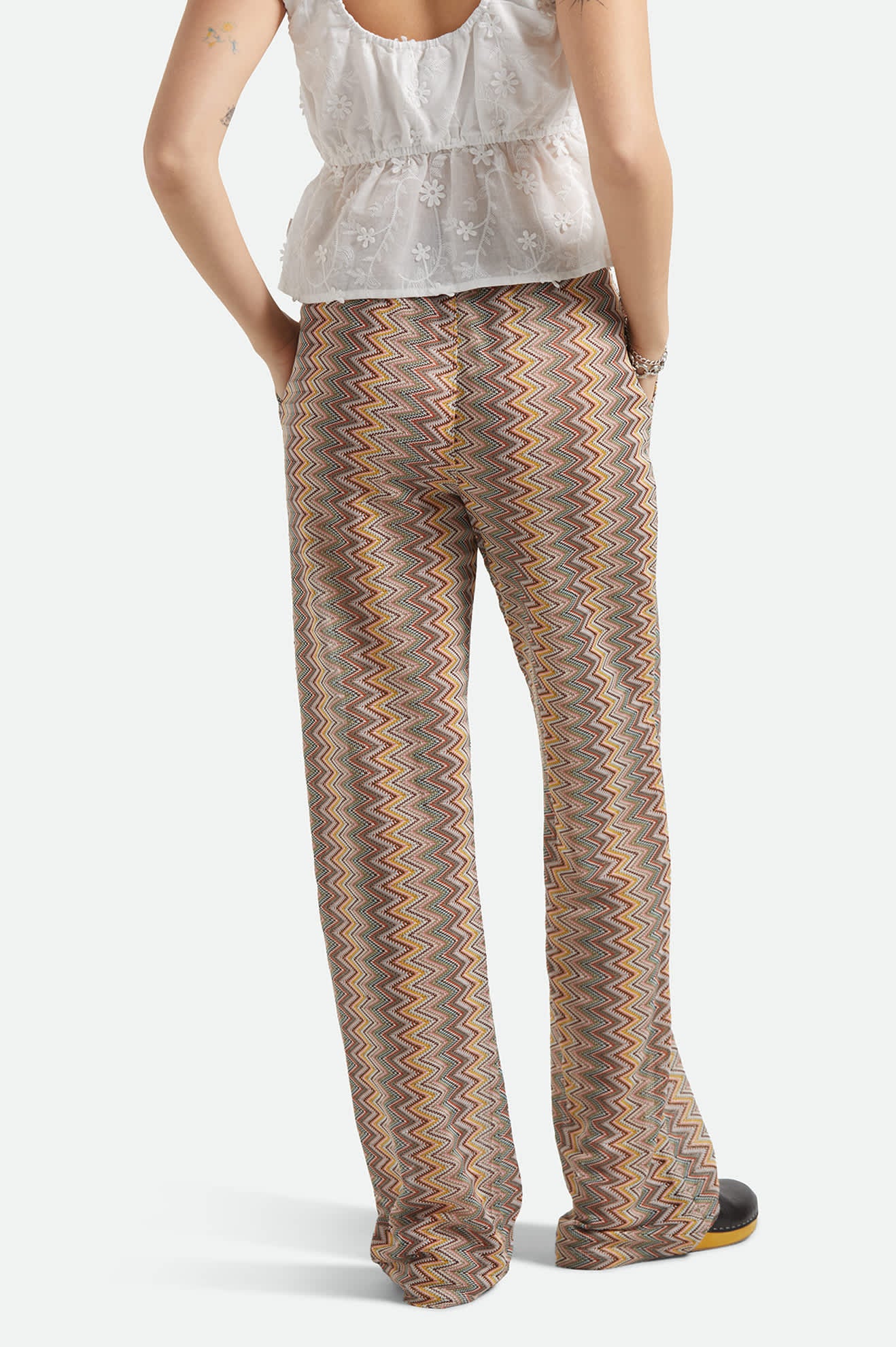 brixton-cabana-mesh-lounge-hose-multi-zigzag image 4