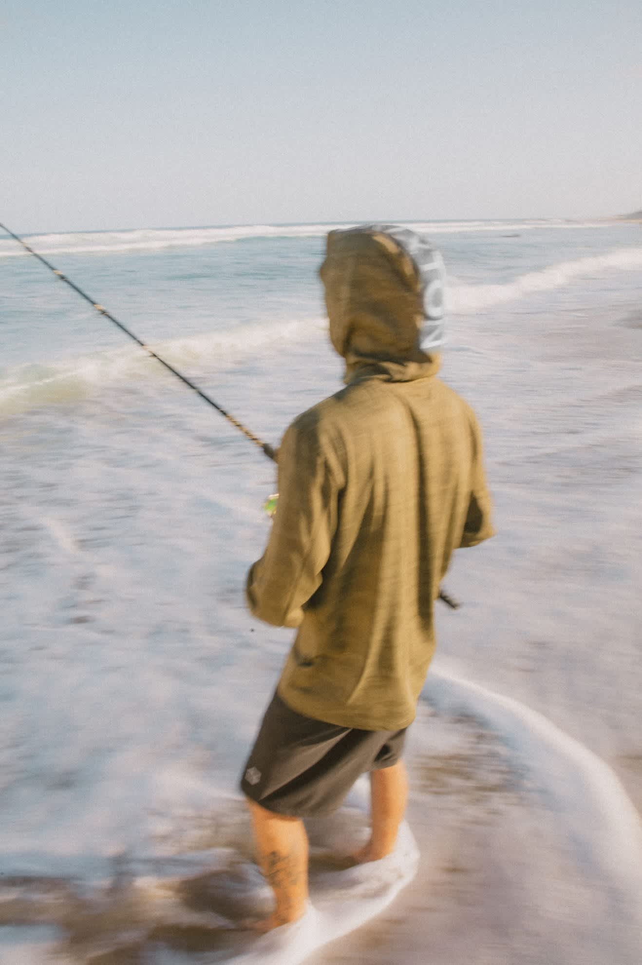 brixton-journey-sun-hoodie-olive-tiger-camo-upf image 7