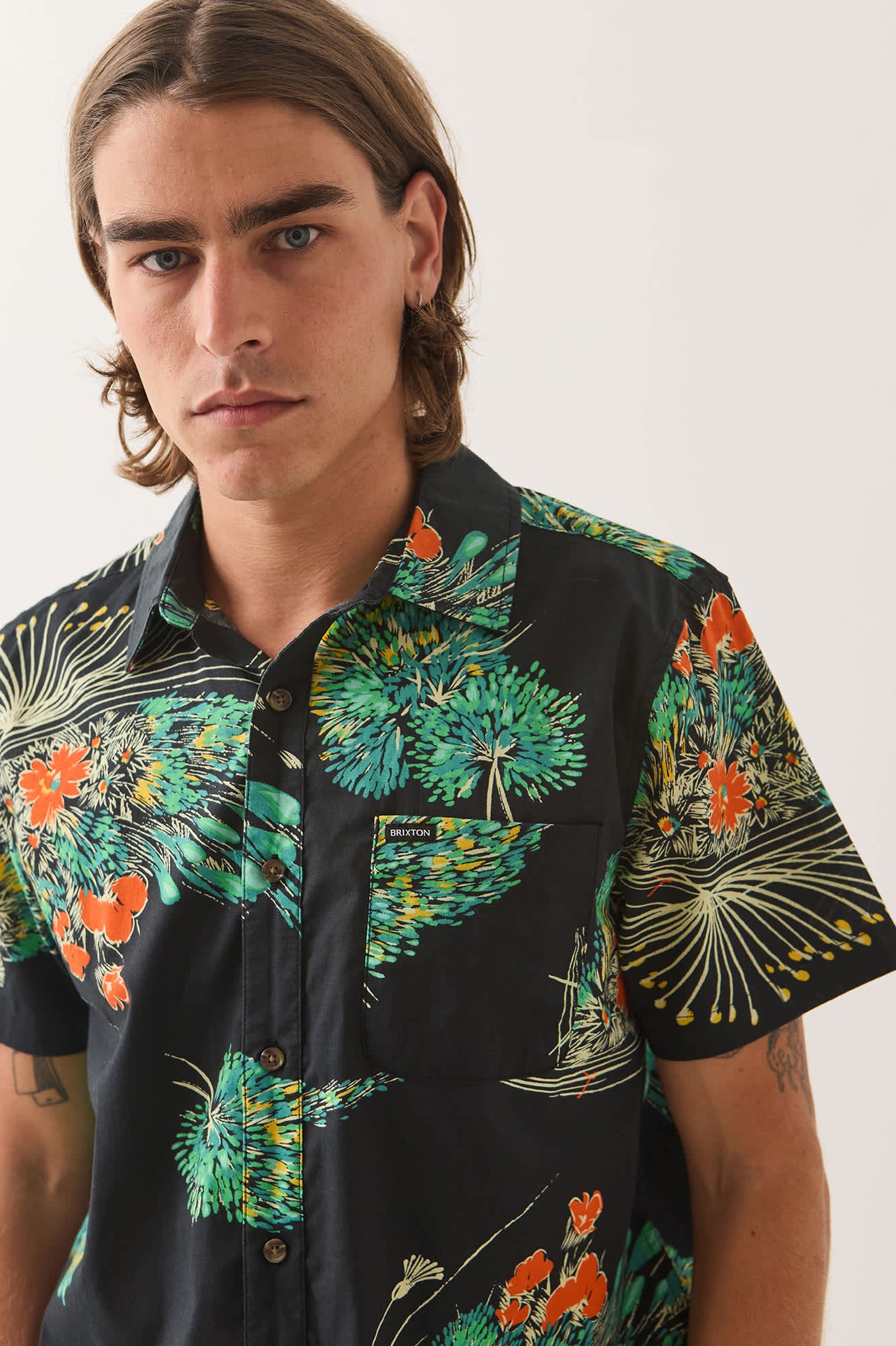 brixton-charter-print-hemd-black-floral-kurzarm image 5