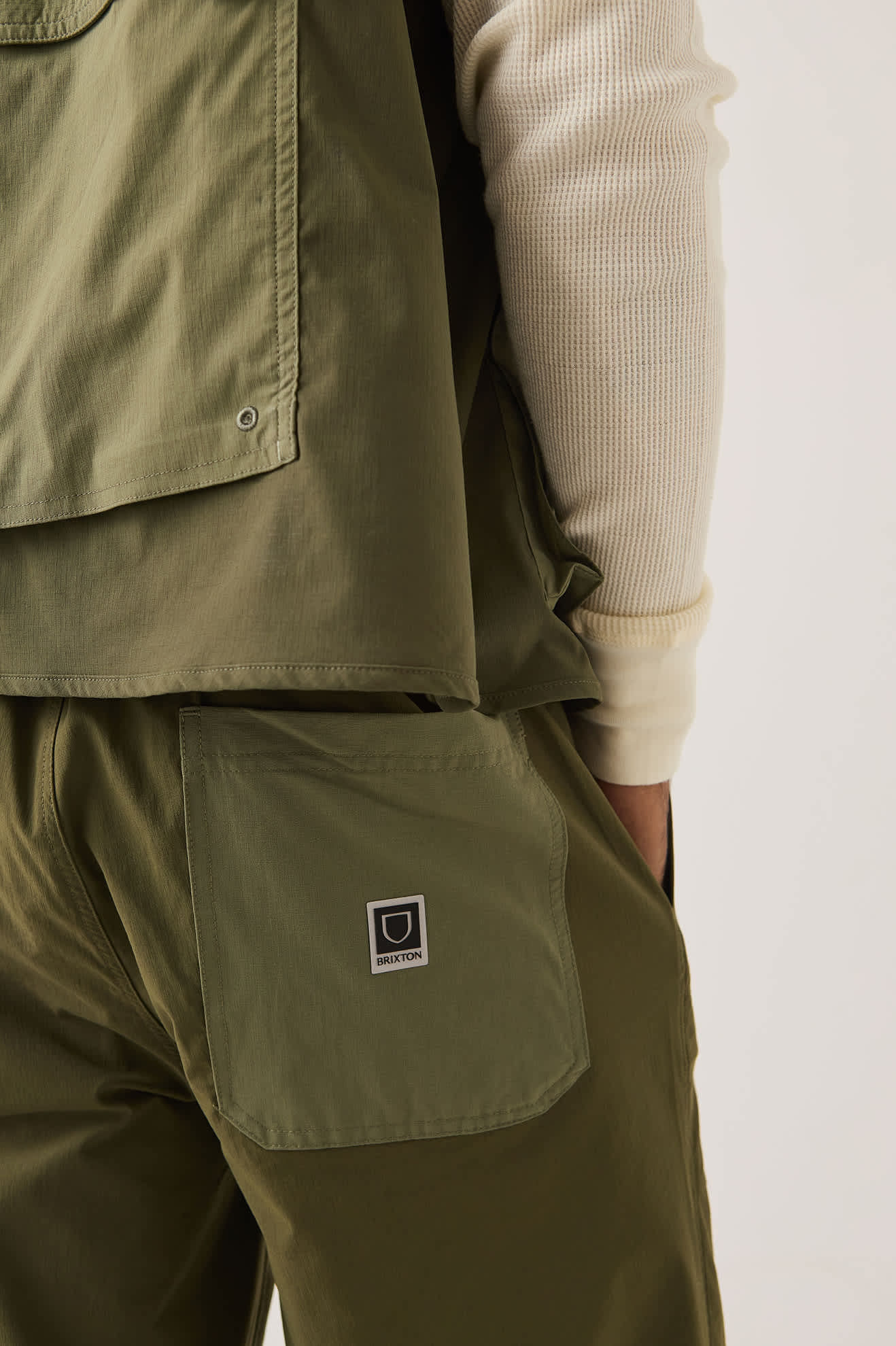 brixton-journey-utility-pant-dark-olive-nylon image 8