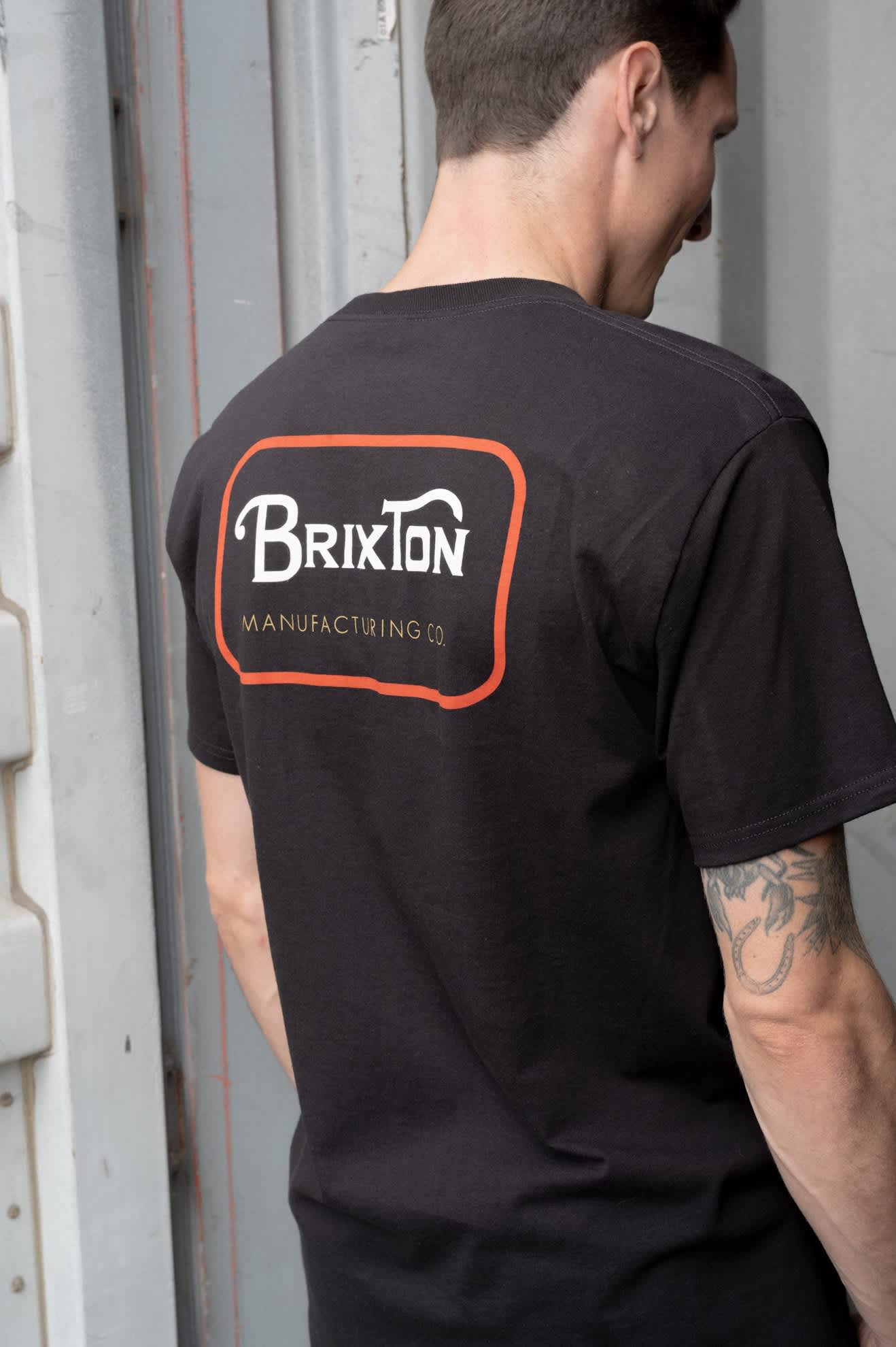 brixton-grade-standard-t-shirt-herren-schwarz-baumwolle image 3