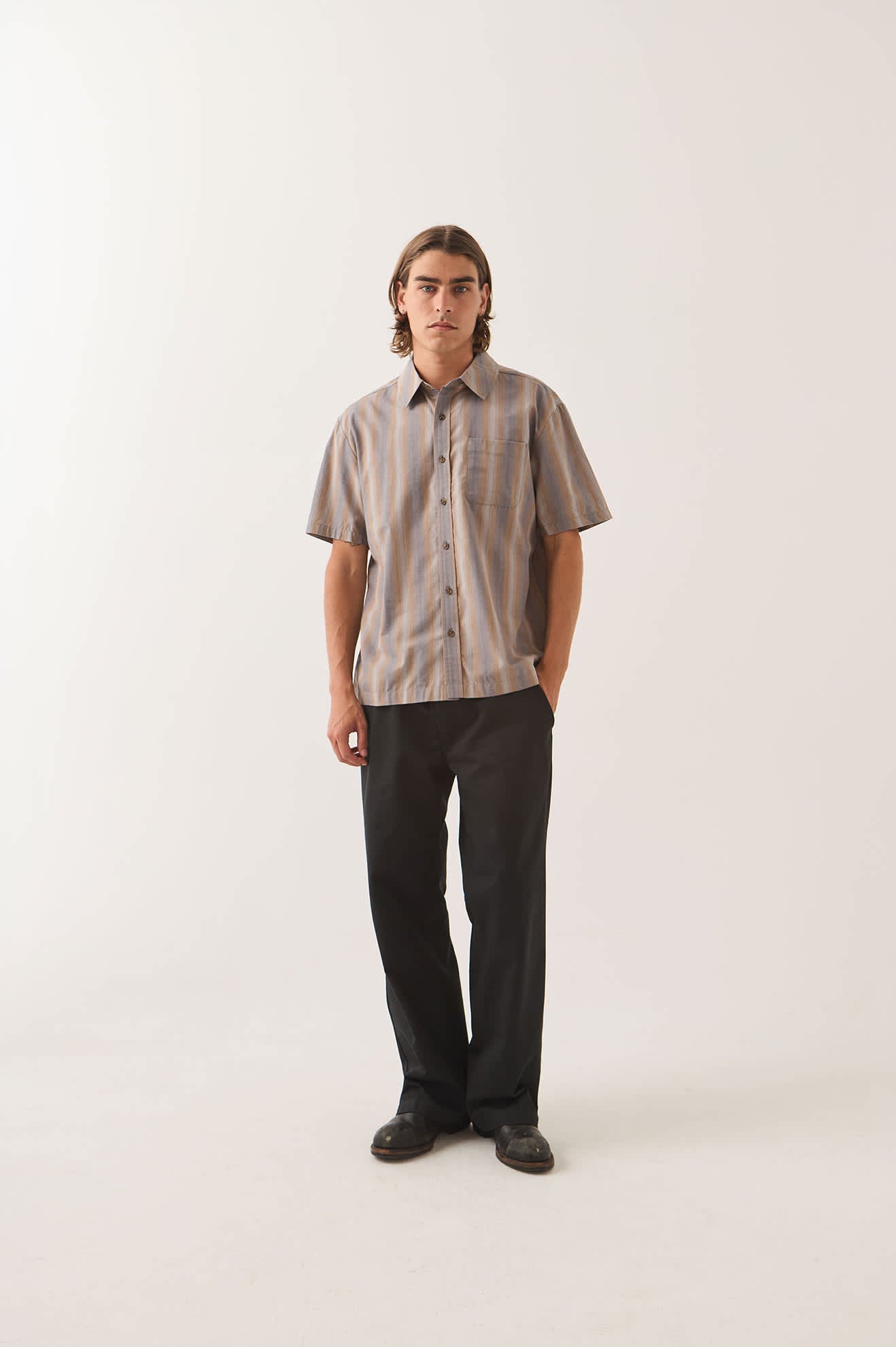 brixton-cru-shirt-herren-charcoal-shadow-stripe image 2