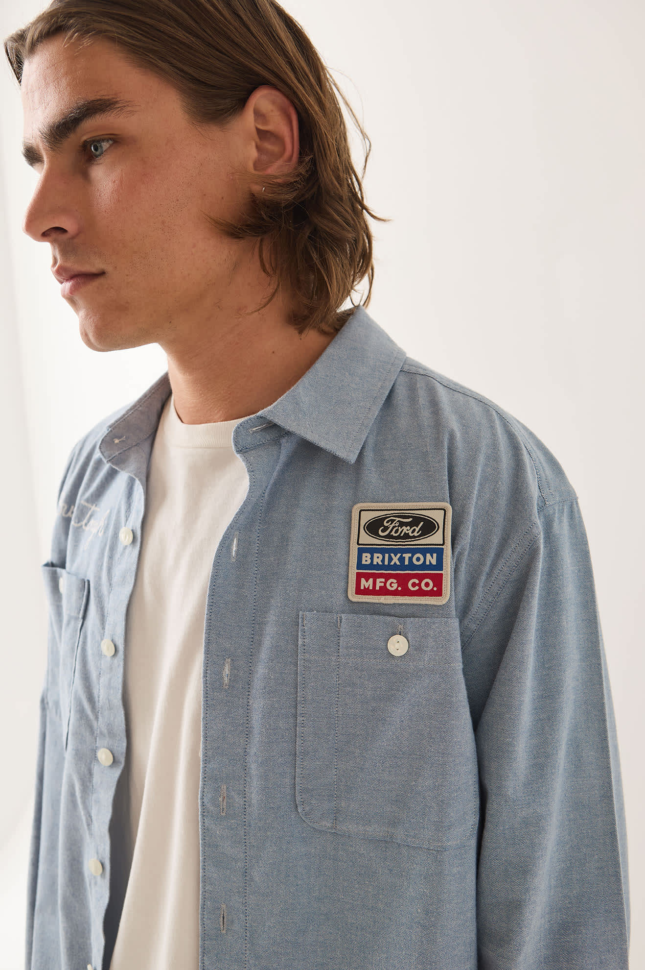 brixton-ford-workshirt-blue-chambray-button-up-stretch image 5