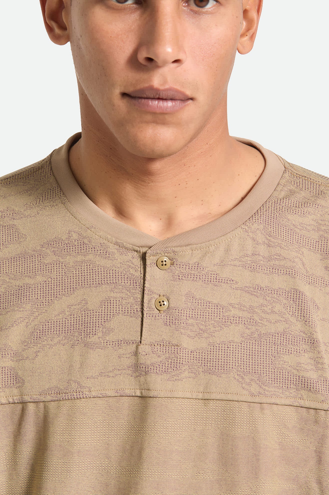 brixton-journey-henley-shirt-desert-camo image 5