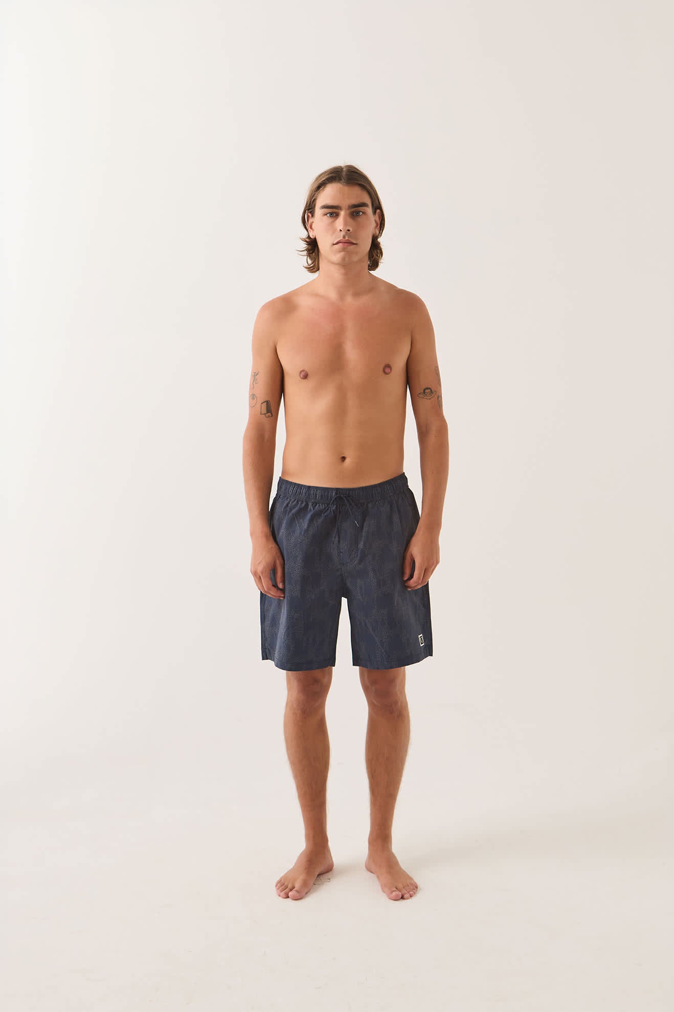 brixton-everyday-hybrid-short-7-washed-navy-crackle image 2