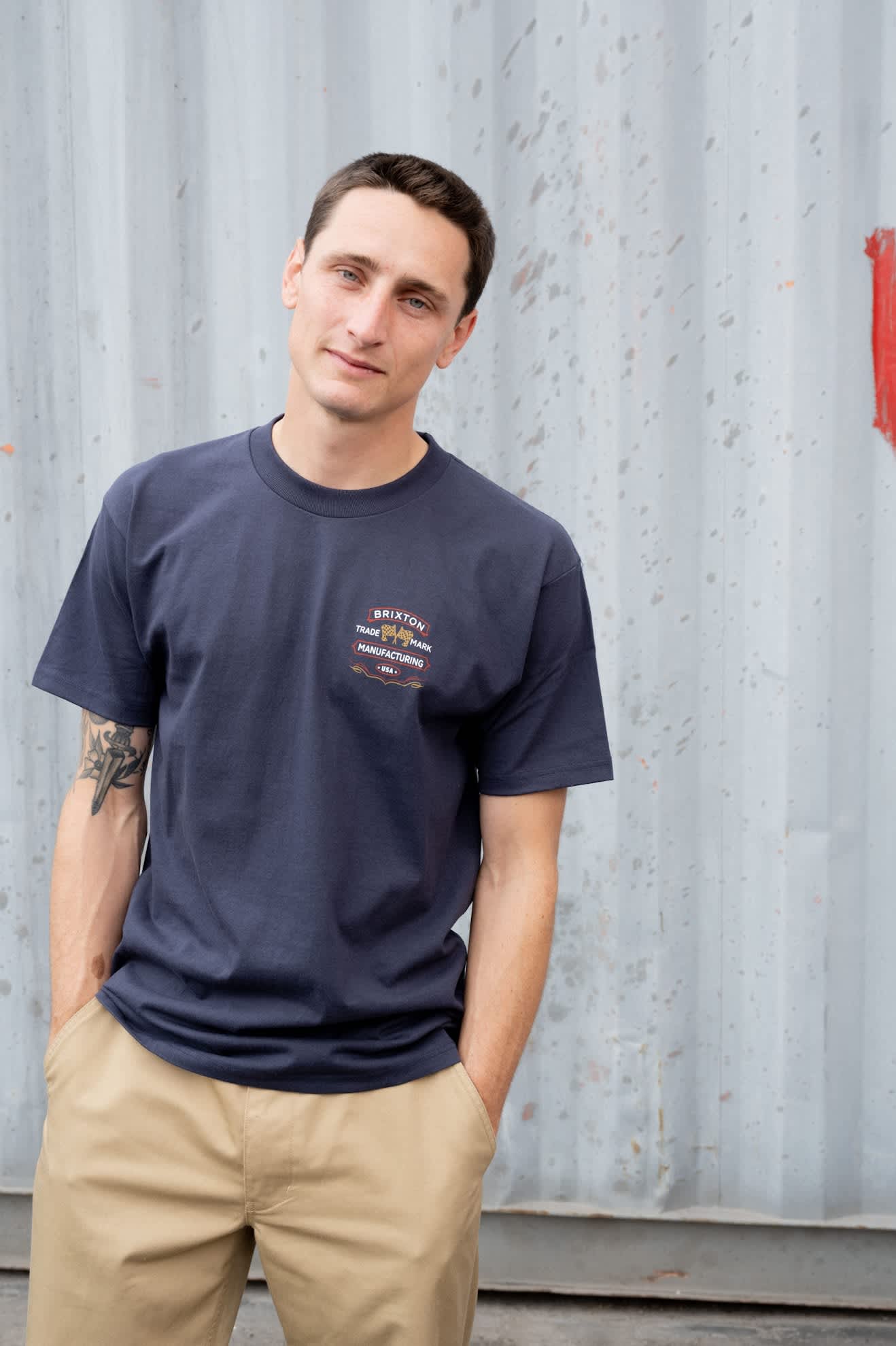 brixton-liberty-mark-t-shirt-navy-herren-baumwolle image 2